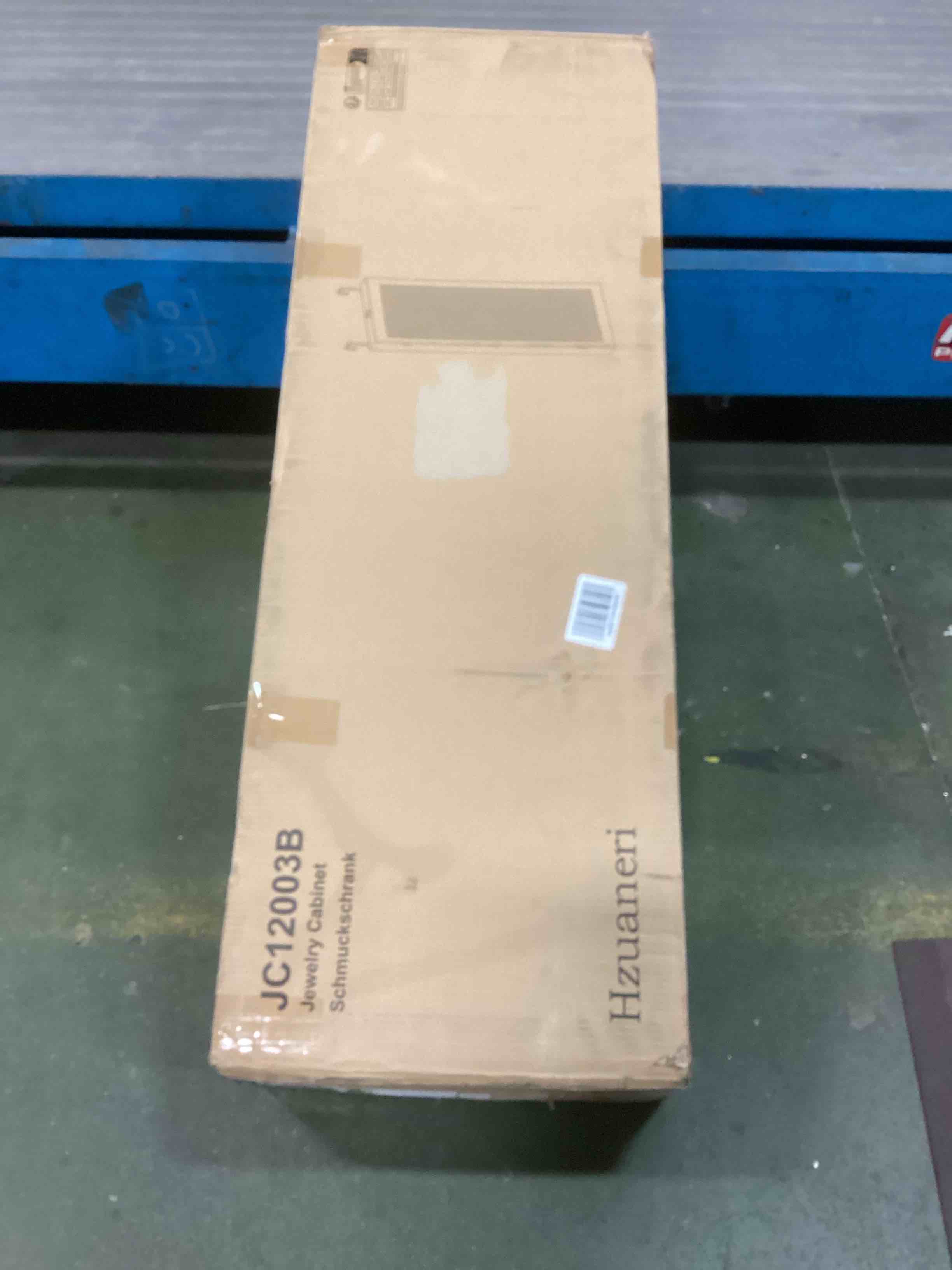 https://s3.amazonaws.com/lotting-images-prod/bidfta/TEA0335635_1728009954661.jpeg