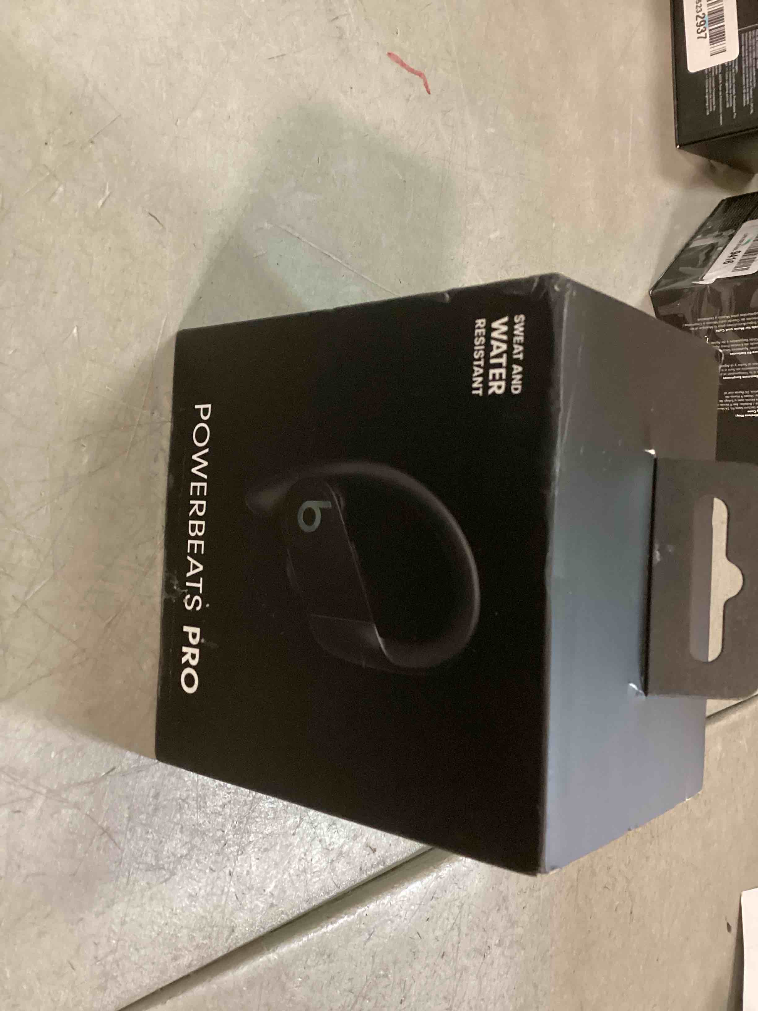 https://s3.amazonaws.com/lotting-images-prod/bidfta/TEA0335982_1727909545582.jpeg