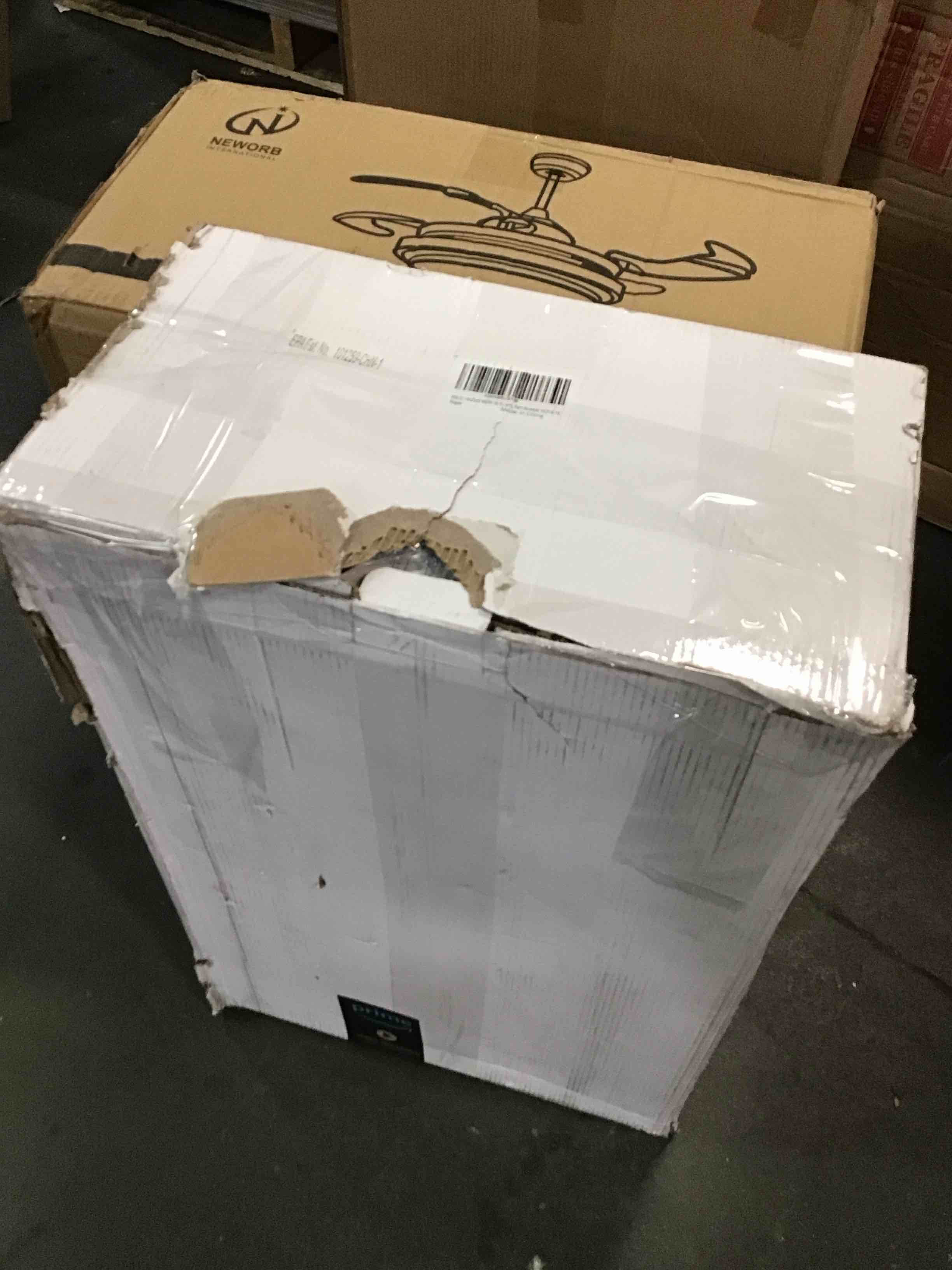 https://s3.amazonaws.com/lotting-images-prod/bidfta/TEA0336132_1728591316872.jpeg