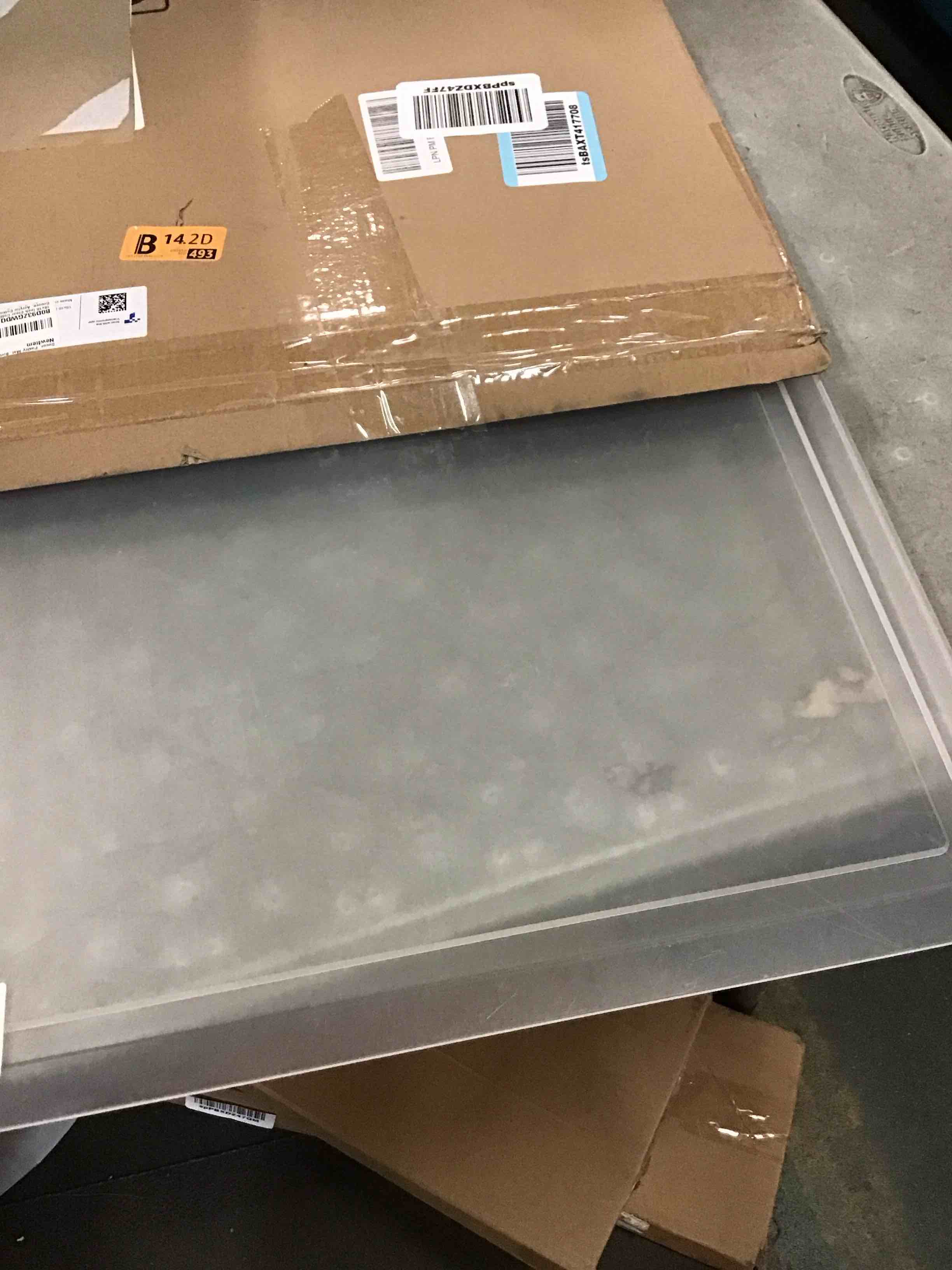 https://s3.amazonaws.com/lotting-images-prod/bidfta/TEA0336874_1728391542917.jpeg