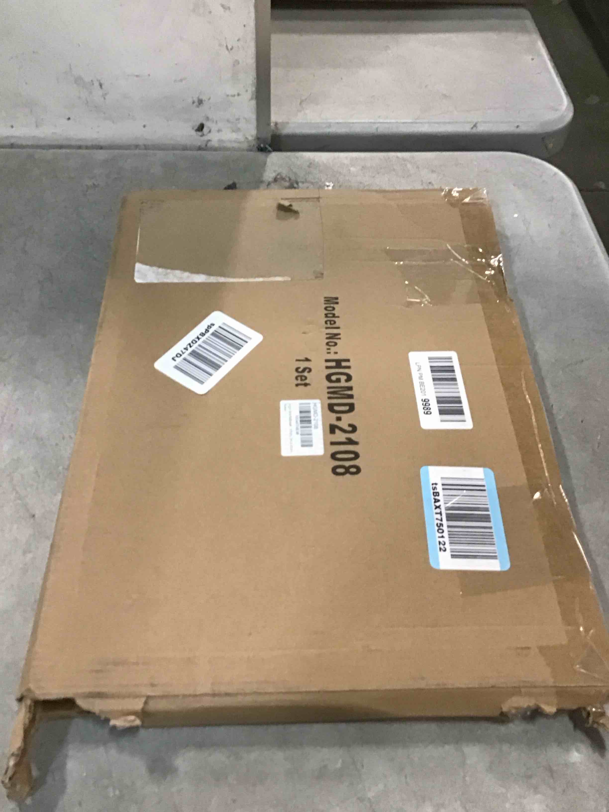 https://s3.amazonaws.com/lotting-images-prod/bidfta/TEA0336894_1728389120865.jpeg