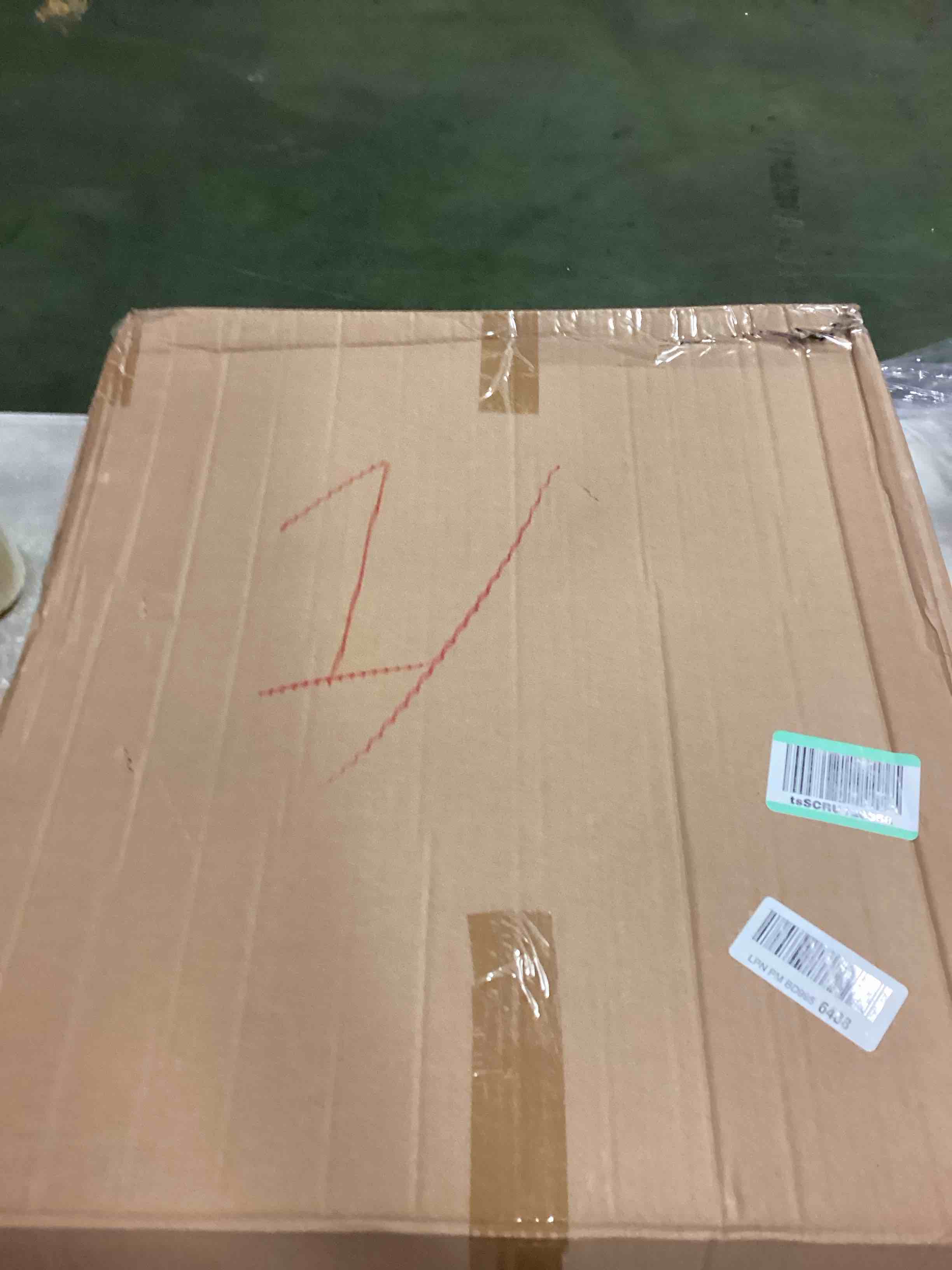 https://s3.amazonaws.com/lotting-images-prod/bidfta/TEA0338215_1728566059907.jpeg