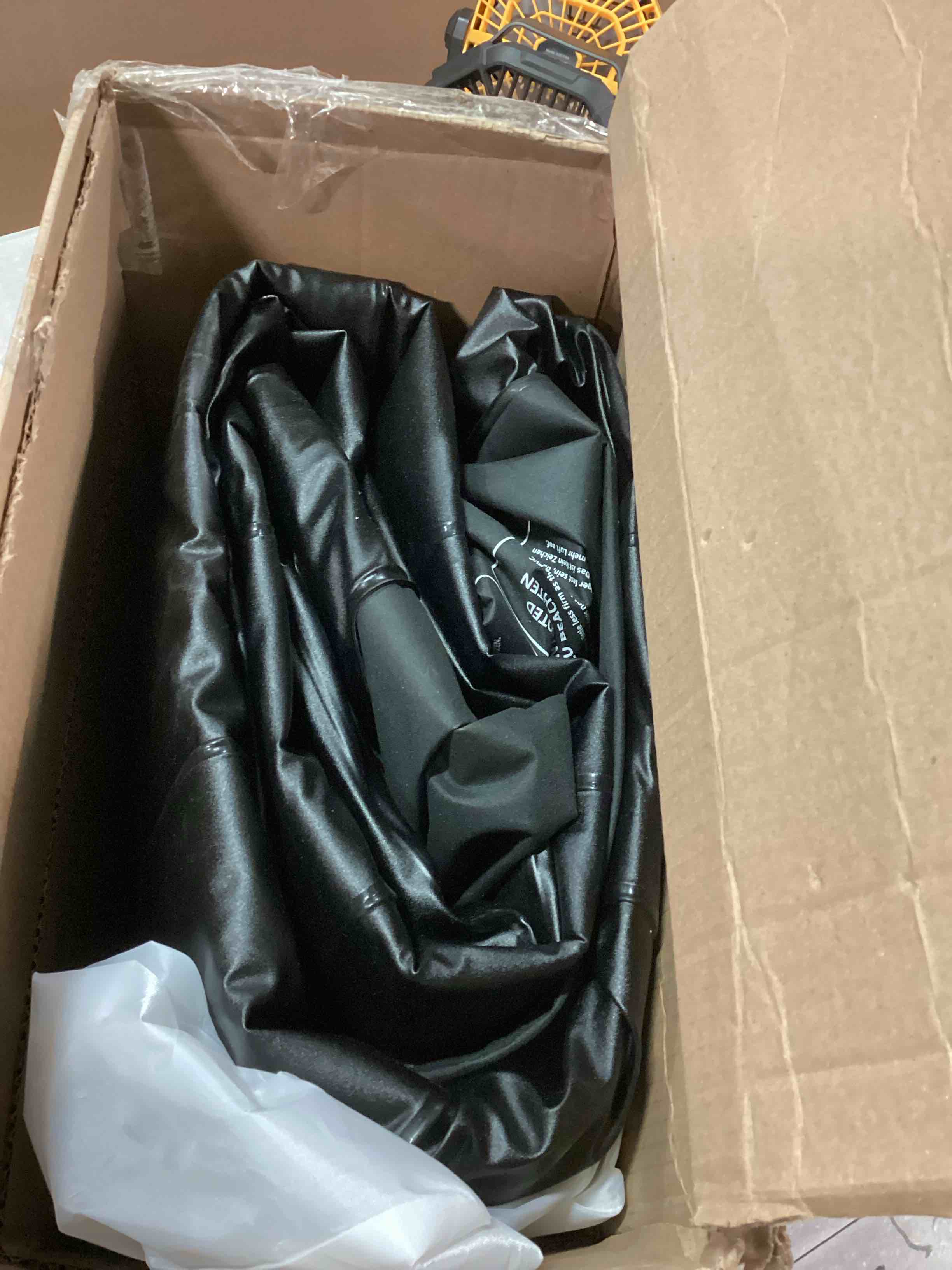 https://s3.amazonaws.com/lotting-images-prod/bidfta/TEA0338325_1728414041017.jpeg
