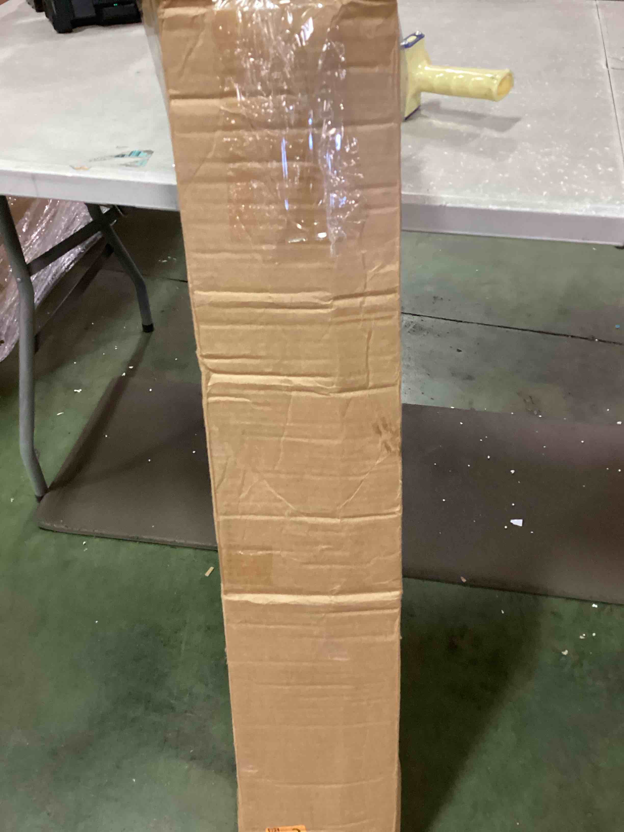 https://s3.amazonaws.com/lotting-images-prod/bidfta/TEA0338328_1728413630840.jpeg