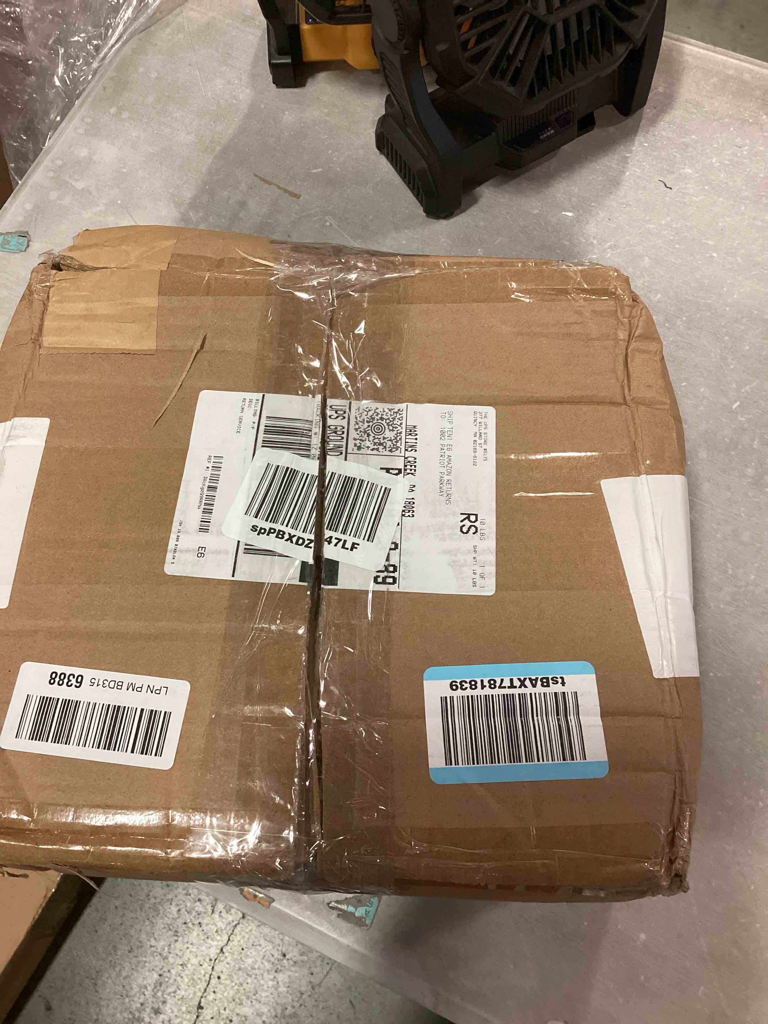 https://s3.amazonaws.com/lotting-images-prod/bidfta/TEA0338417_1728391106740.jpeg