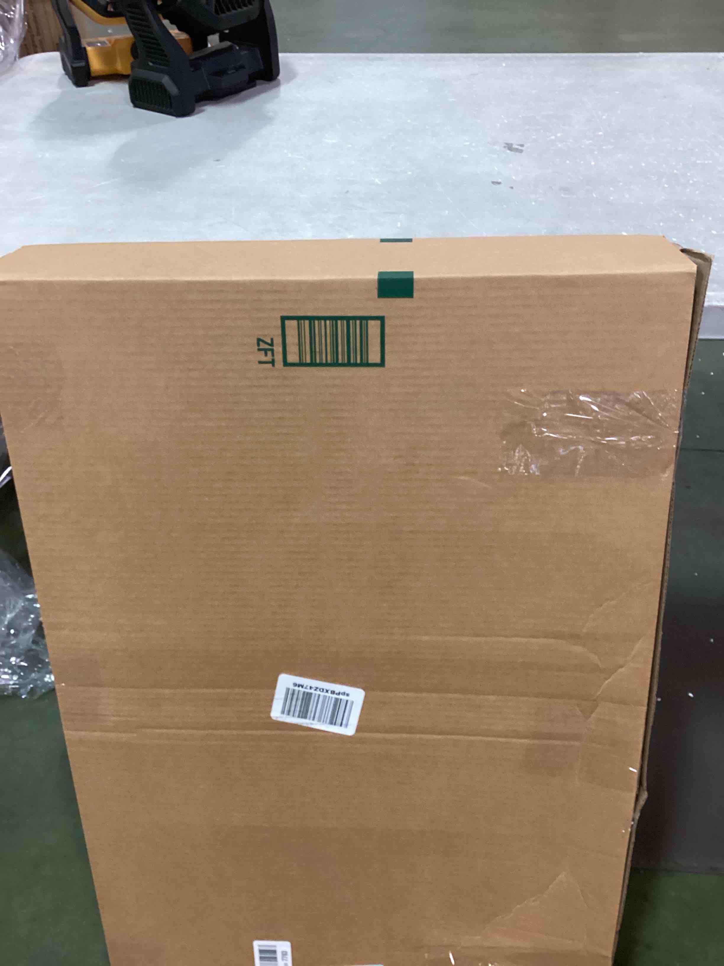 https://s3.amazonaws.com/lotting-images-prod/bidfta/TEA0338425_1728390088232.jpeg