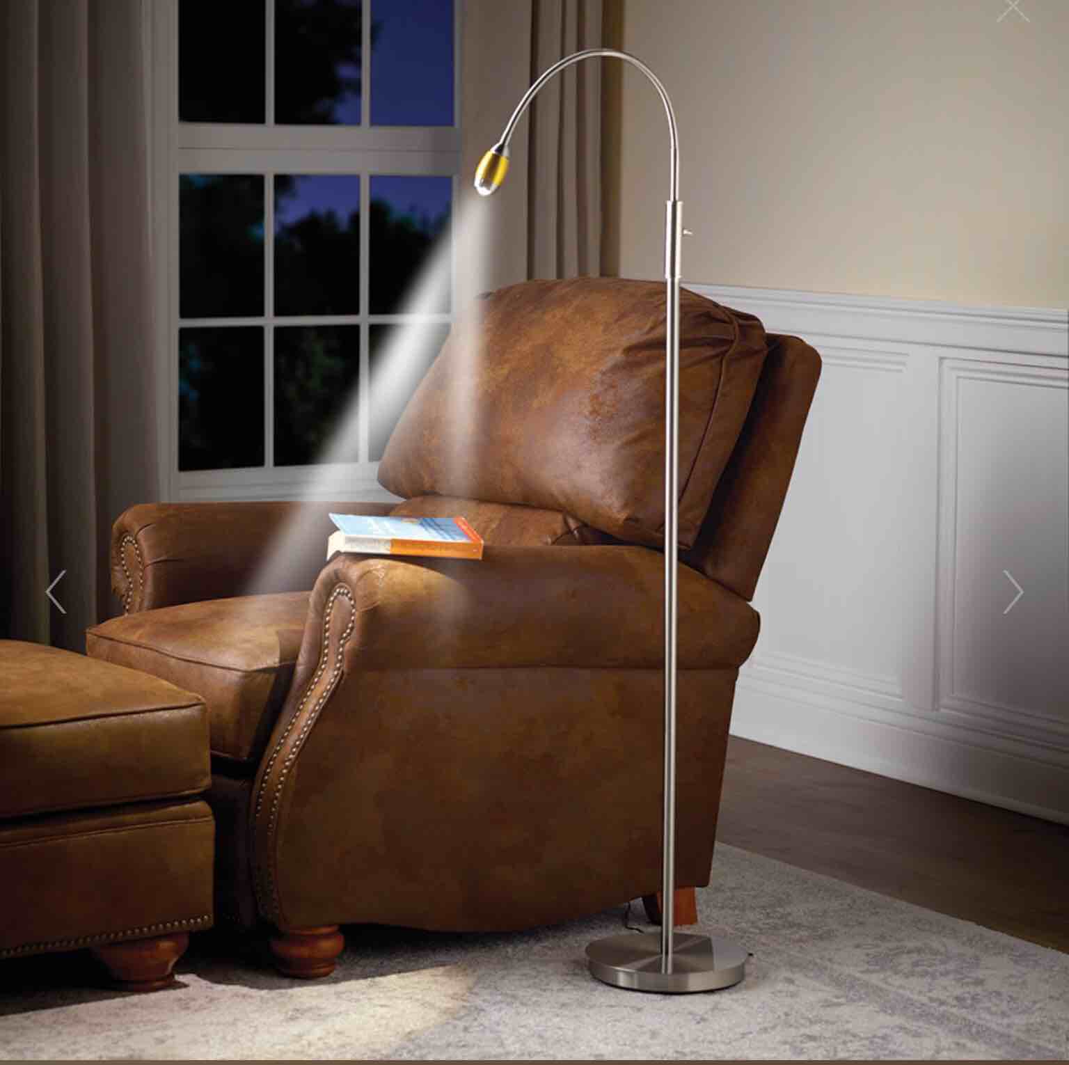 The Brightness Zooming Natural Light Lamp