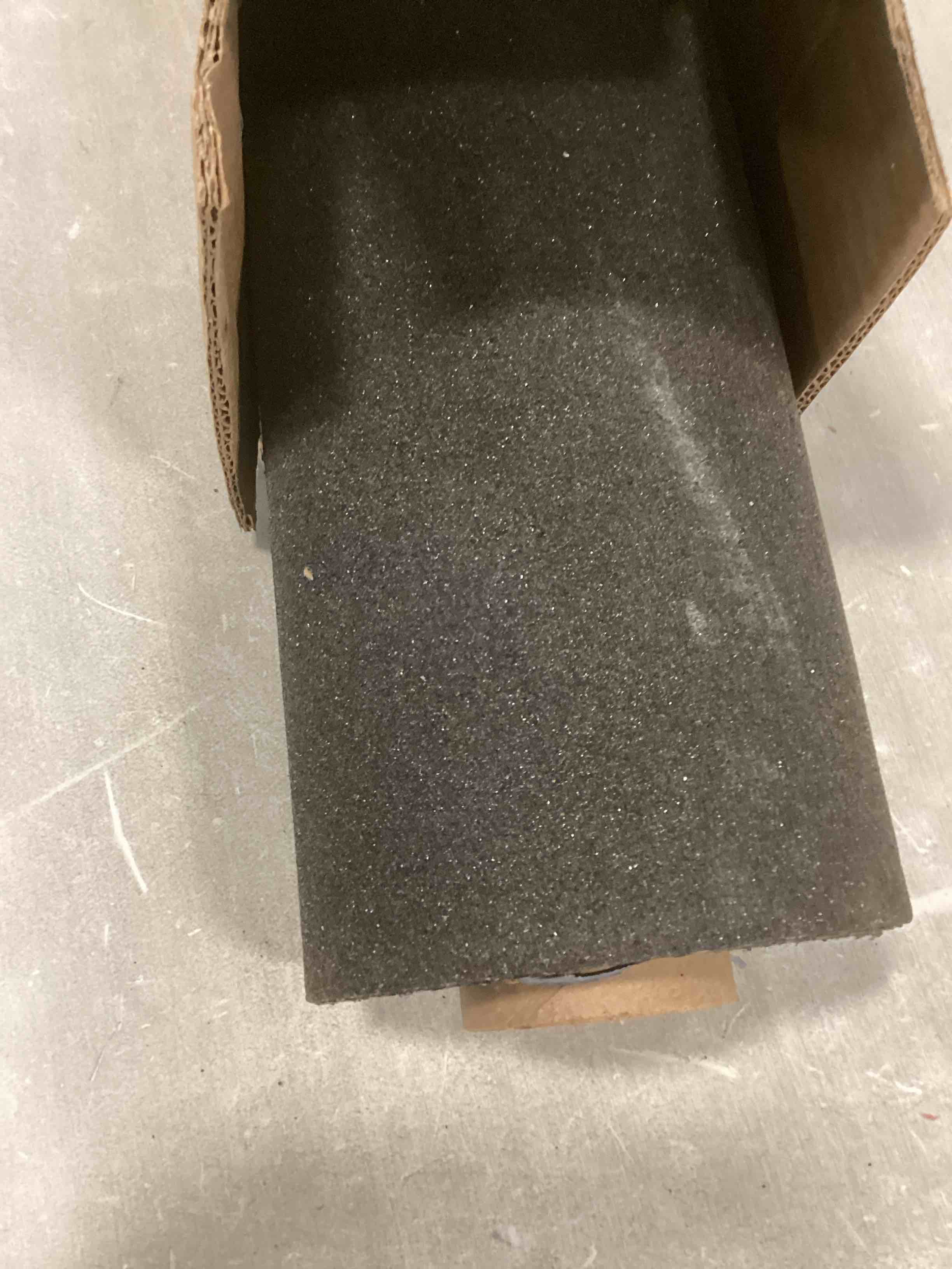 https://s3.amazonaws.com/lotting-images-prod/bidfta/TEA0344201_1728416566643.jpeg