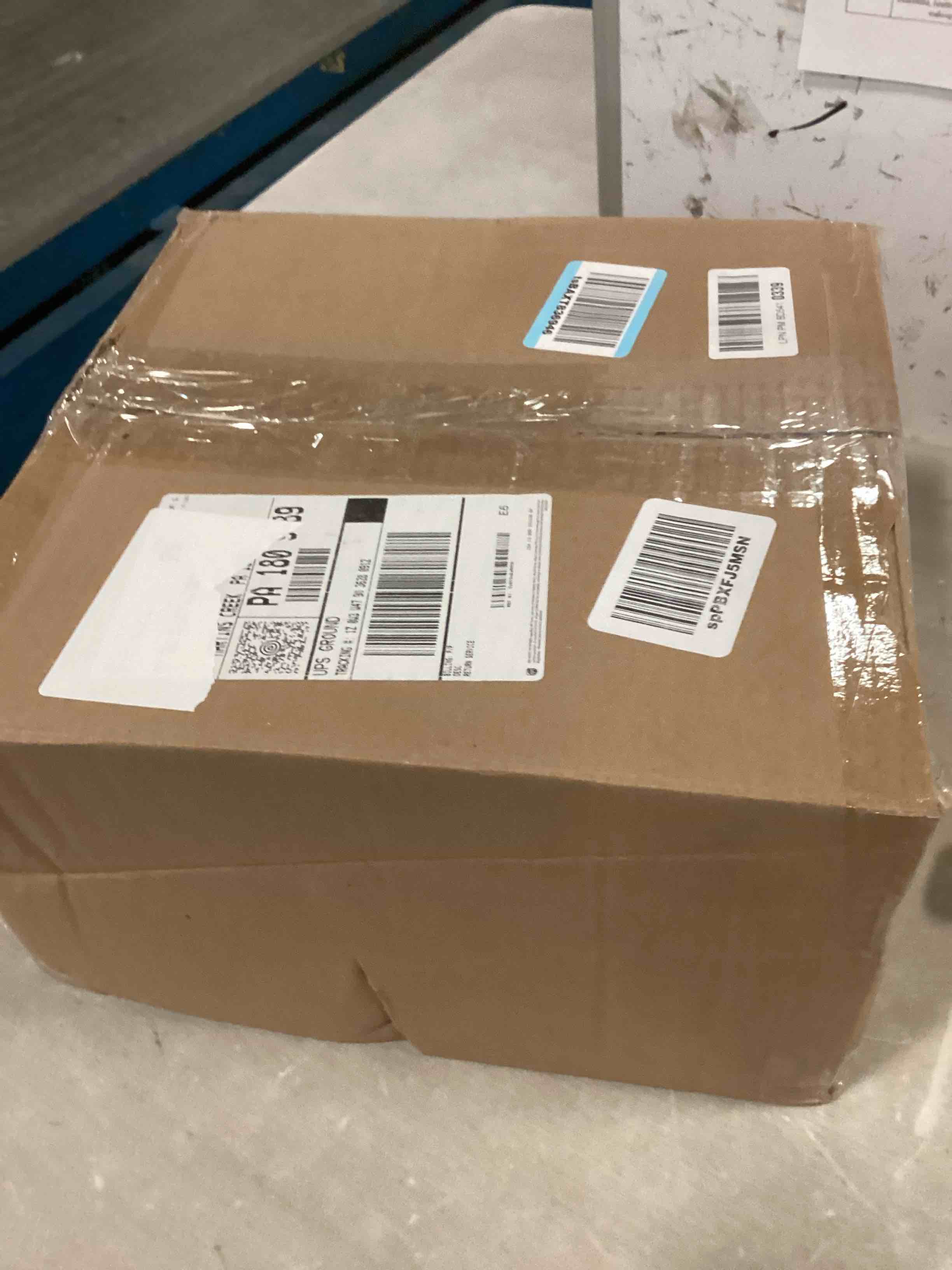 https://s3.amazonaws.com/lotting-images-prod/bidfta/TEA0344395_1728391617492.jpeg