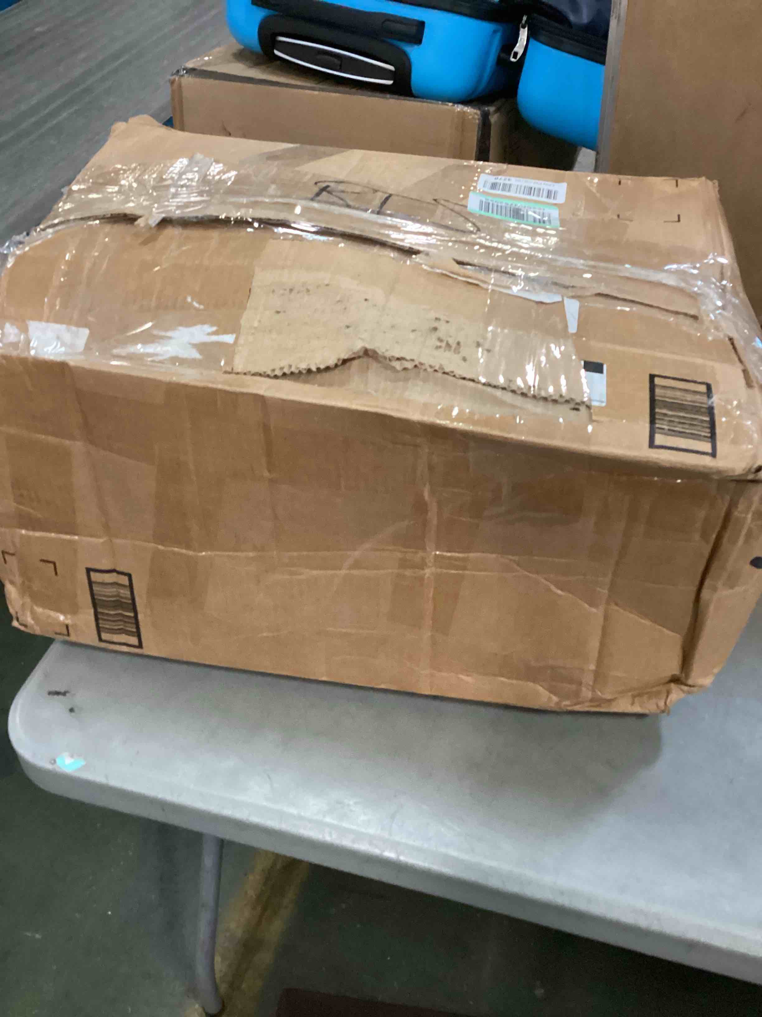 https://s3.amazonaws.com/lotting-images-prod/bidfta/TEA0345267_1728044547674.jpeg