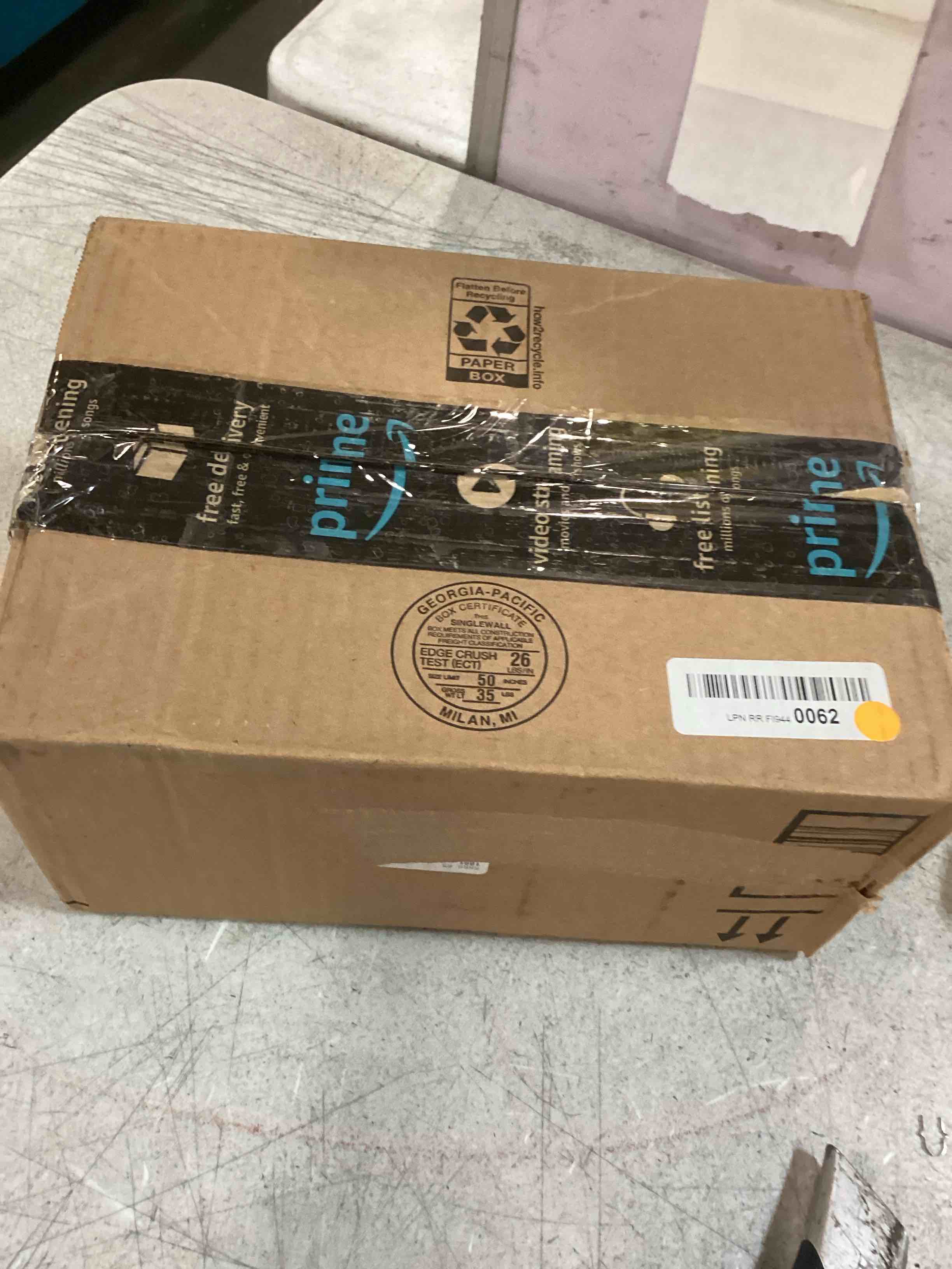 https://s3.amazonaws.com/lotting-images-prod/bidfta/TEA0345731_1727885535826.jpeg