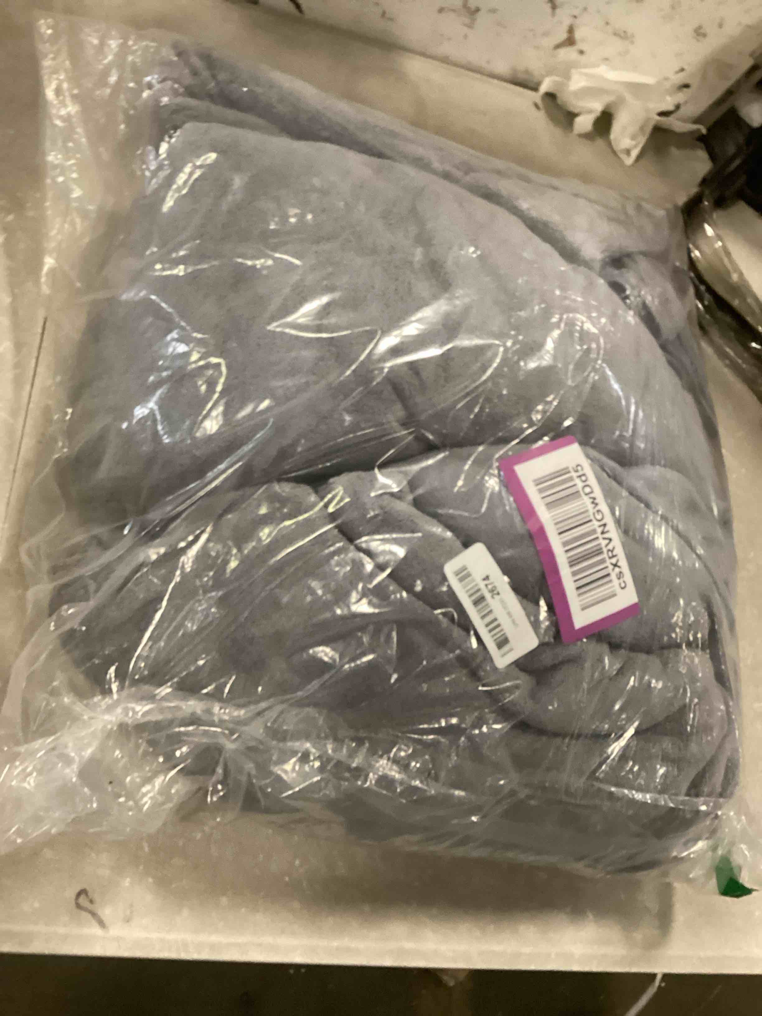 https://s3.amazonaws.com/lotting-images-prod/bidfta/TEA0345995_1727805156528.jpeg