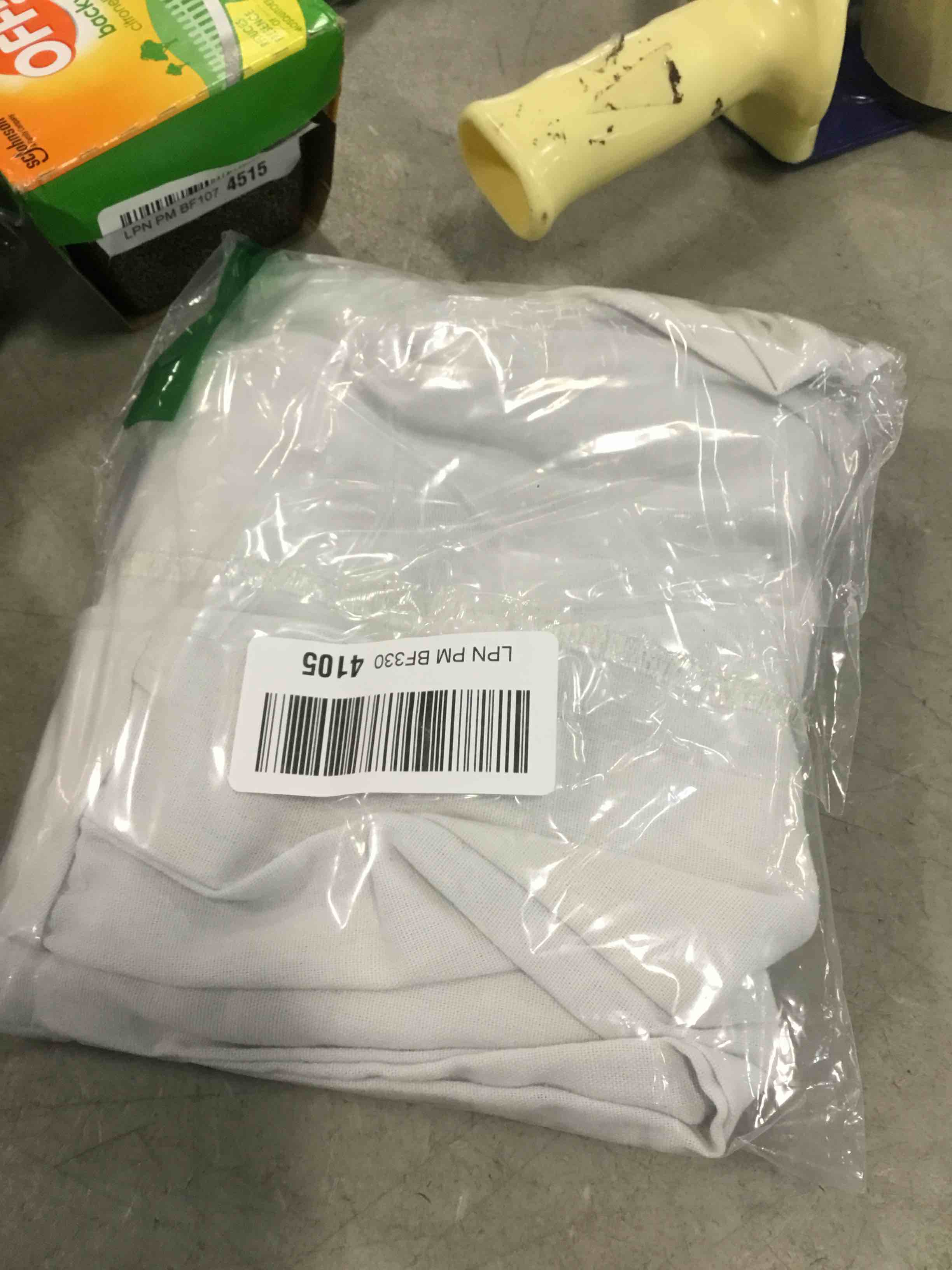 https://s3.amazonaws.com/lotting-images-prod/bidfta/TEA0346143_1728654507040.jpeg