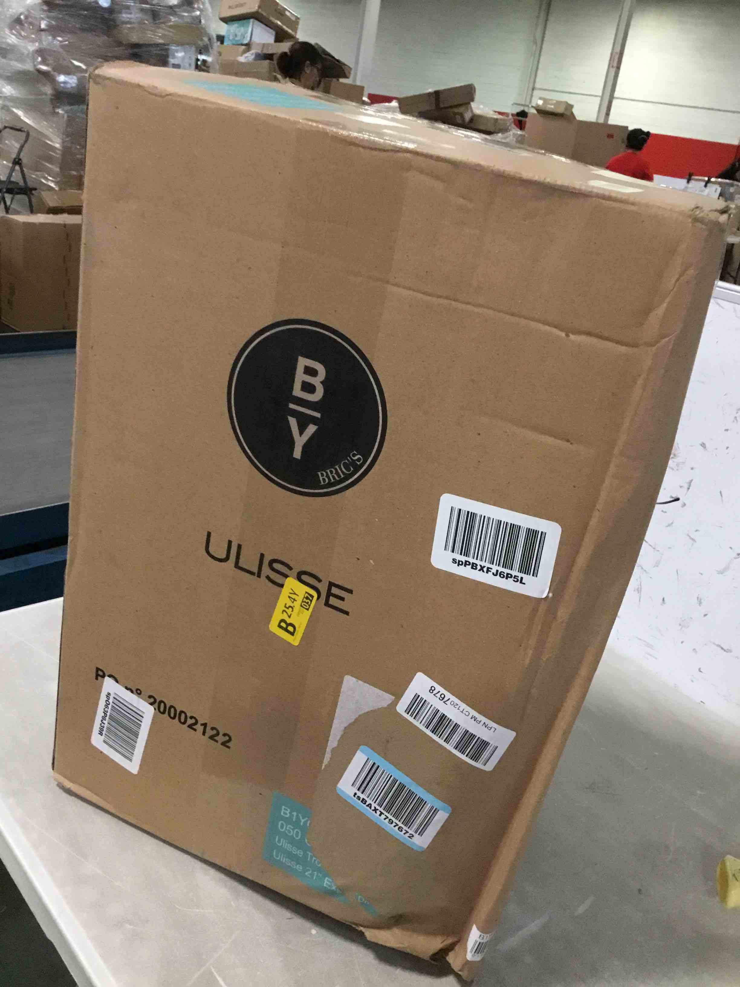 https://s3.amazonaws.com/lotting-images-prod/bidfta/TEA0347531_1728132171398.jpeg