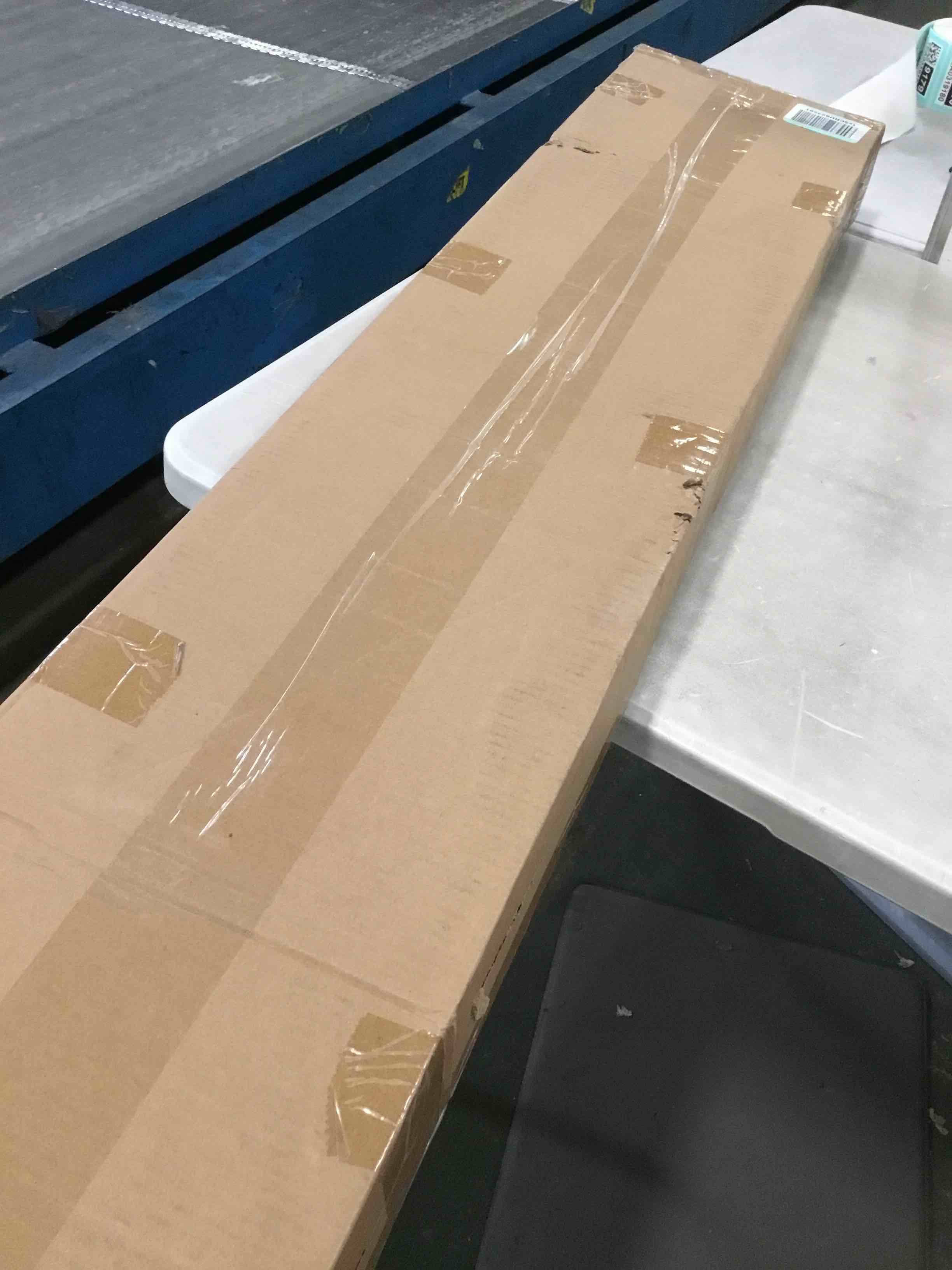 https://s3.amazonaws.com/lotting-images-prod/bidfta/TEA0347627_1728066910052.jpeg