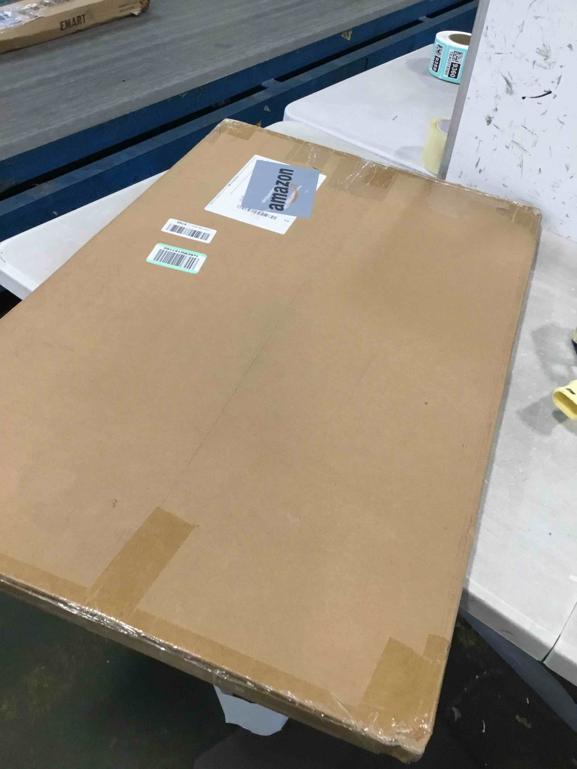 https://s3.amazonaws.com/lotting-images-prod/bidfta/TEA0347772_1728049807631.jpeg