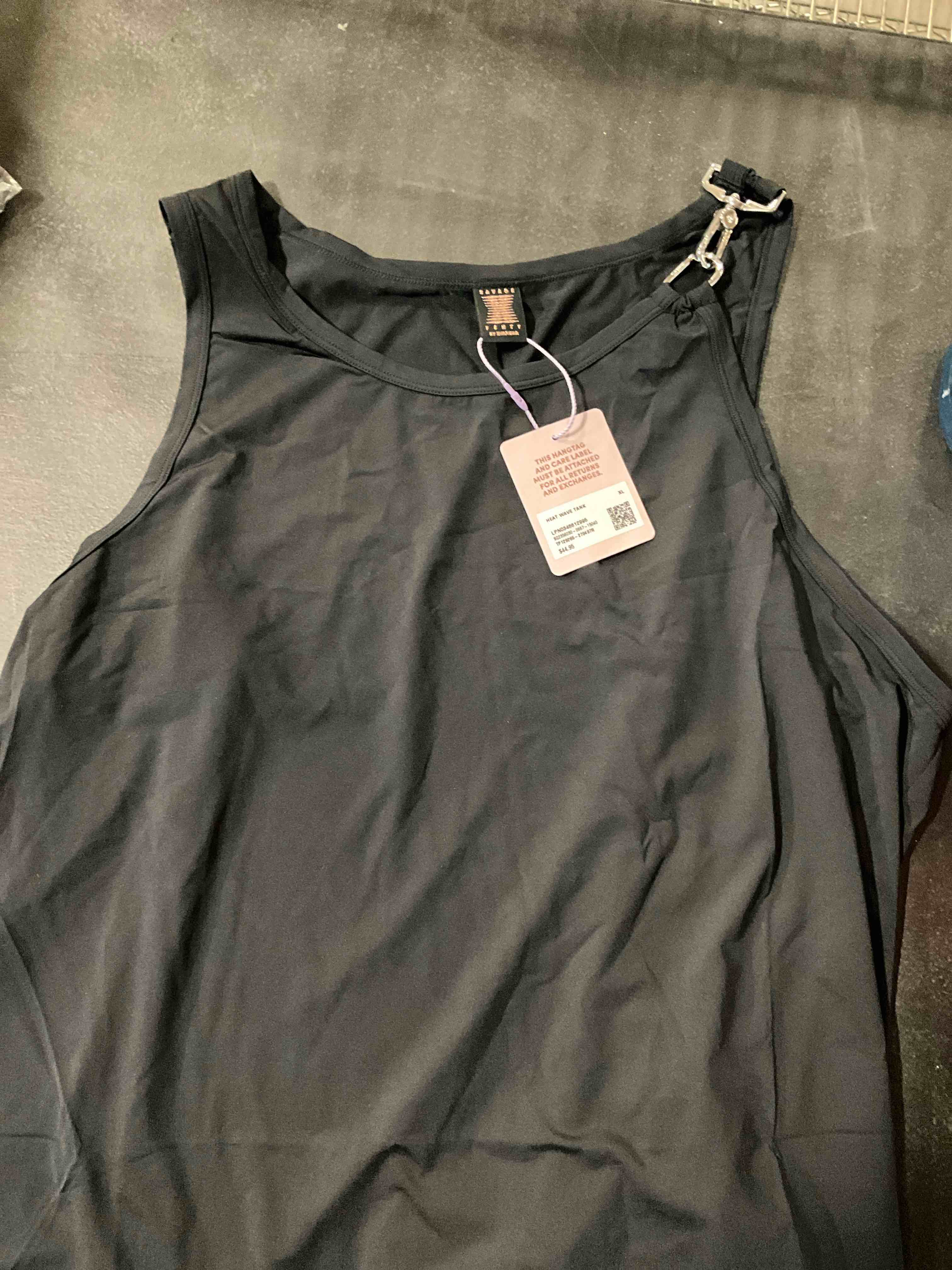 https://s3.amazonaws.com/lotting-images-prod/bidfta/TEA0354716_1738190881427.jpeg
