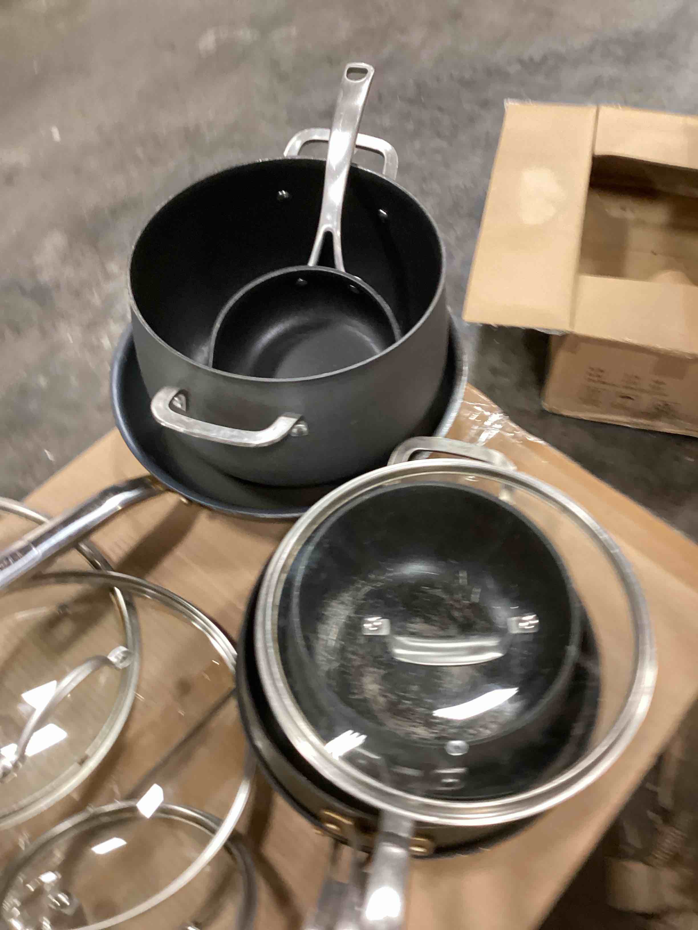 ASSORTED FRY PAN & POT