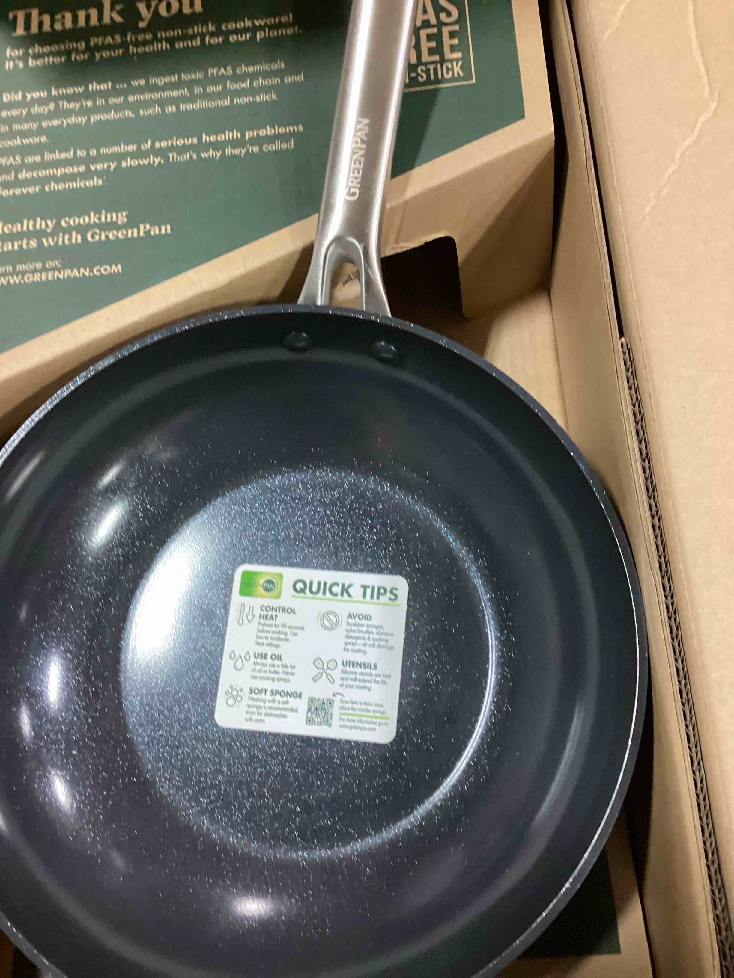 https://s3.amazonaws.com/lotting-images-prod/bidfta/TEA0361888_1732305193495.jpeg