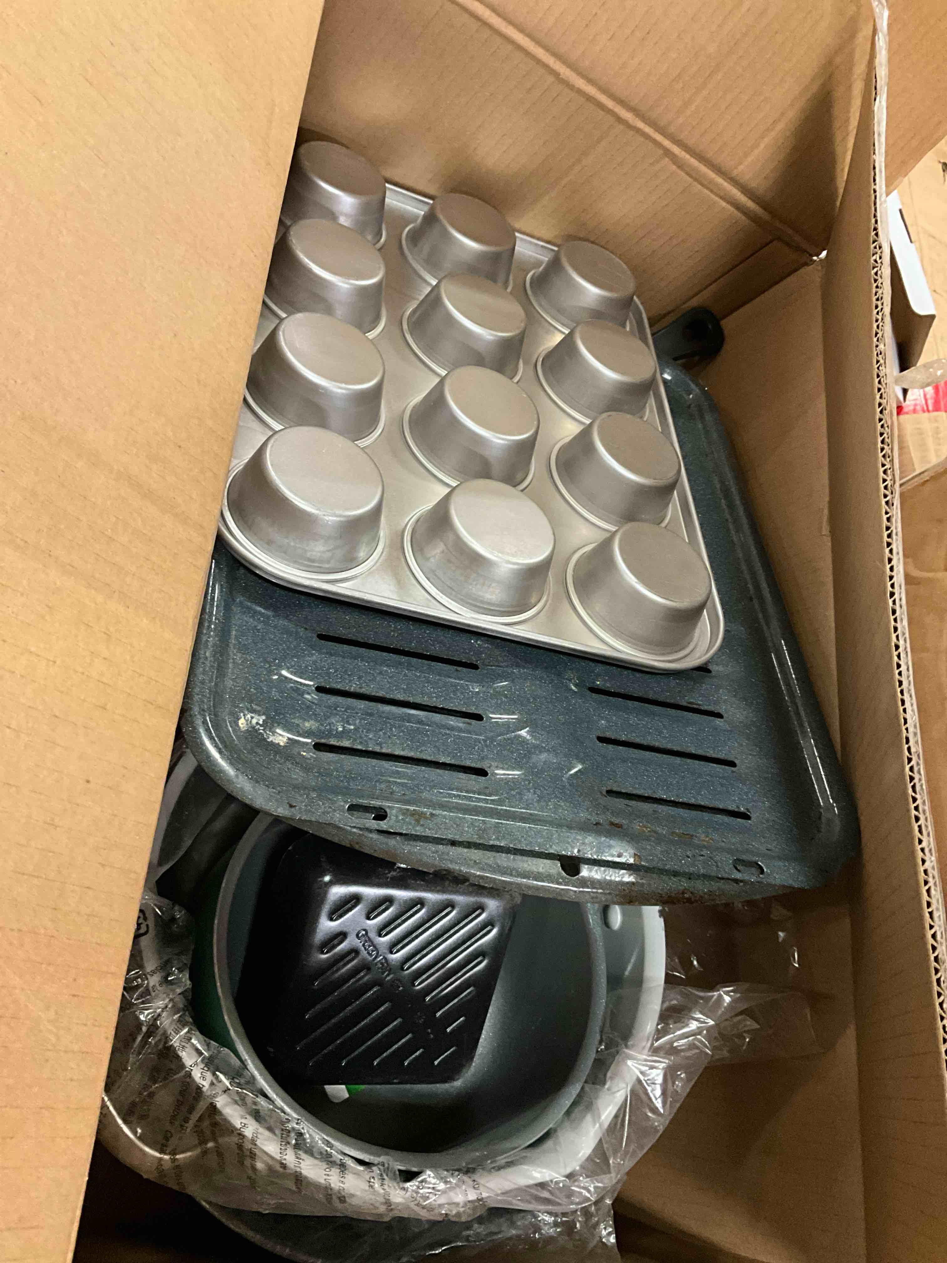 https://s3.amazonaws.com/lotting-images-prod/bidfta/TEA0364413_1738091890826.jpeg