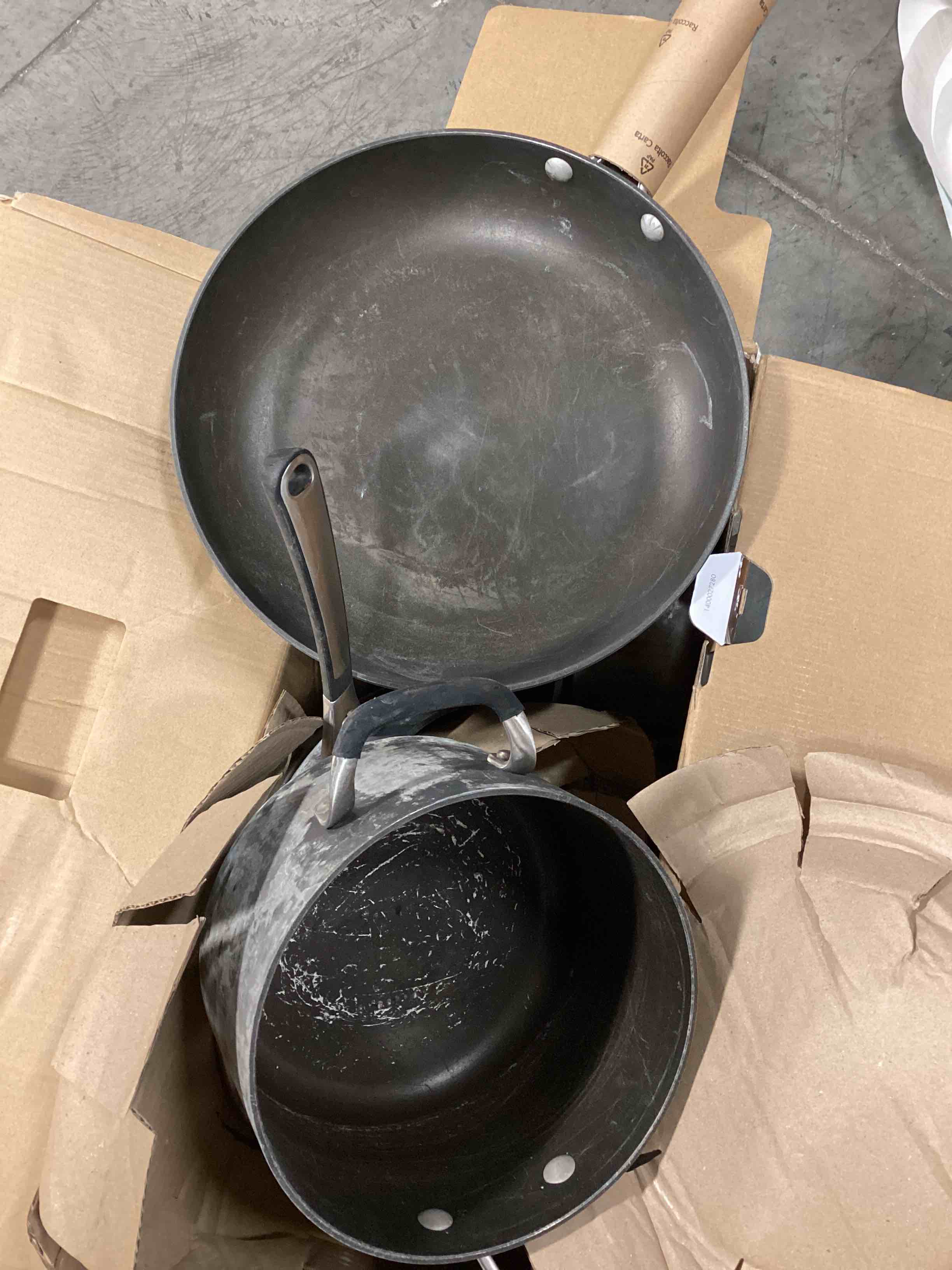 ASSORTED FRY PAN