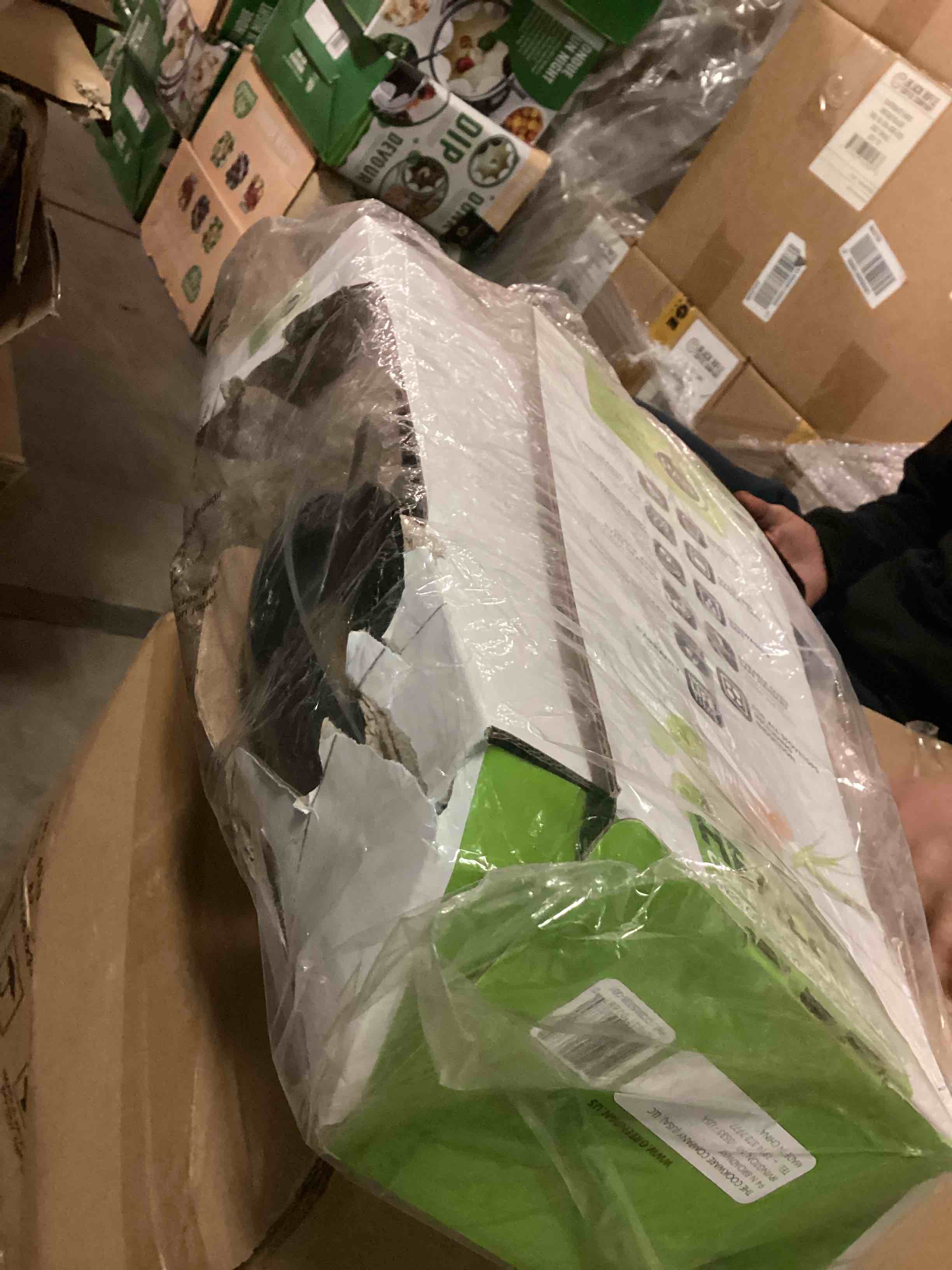 https://s3.amazonaws.com/lotting-images-prod/bidfta/TEA0370179_1734383369029.jpeg