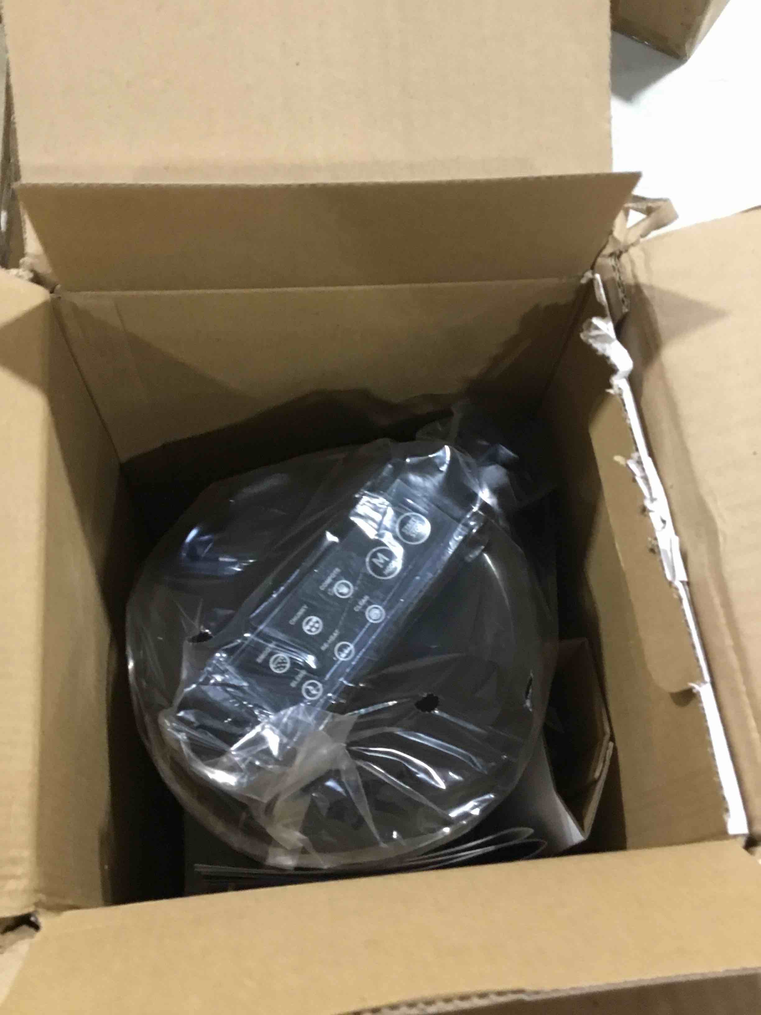 https://s3.amazonaws.com/lotting-images-prod/bidfta/TEA0372155_1732628916404.jpeg