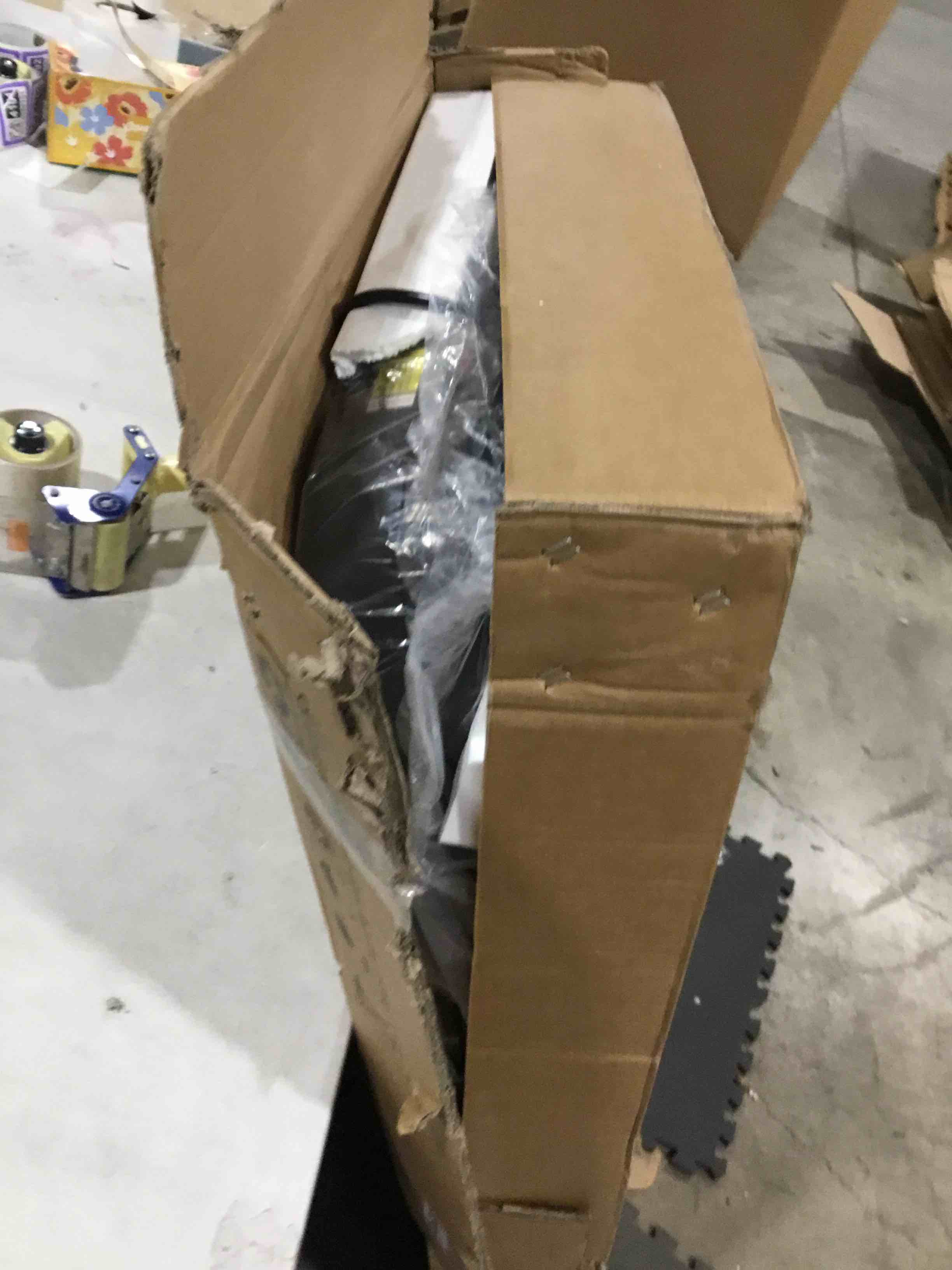 https://s3.amazonaws.com/lotting-images-prod/bidfta/TEA0372160_1732627902411.jpeg