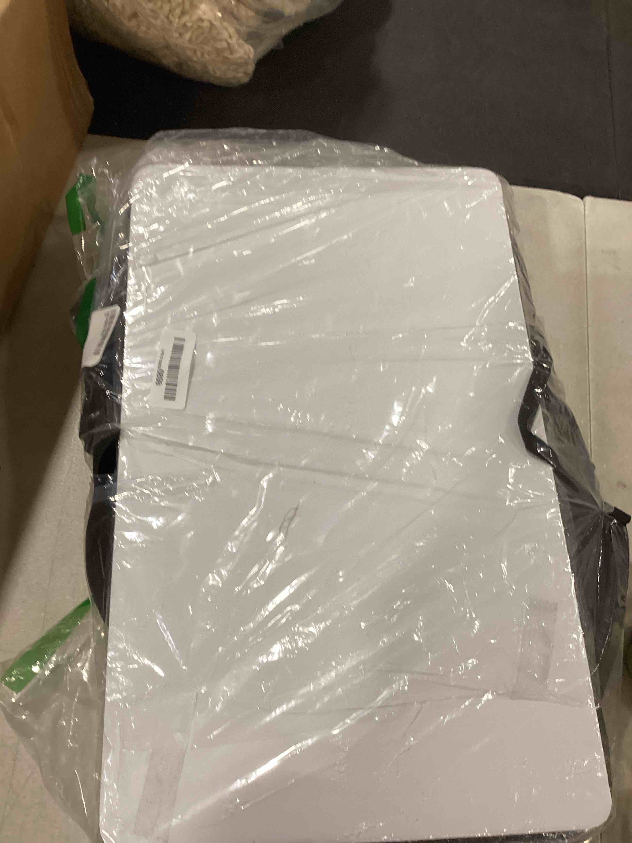 https://s3.amazonaws.com/lotting-images-prod/bidfta/TEA0372870_1732124306711.jpeg