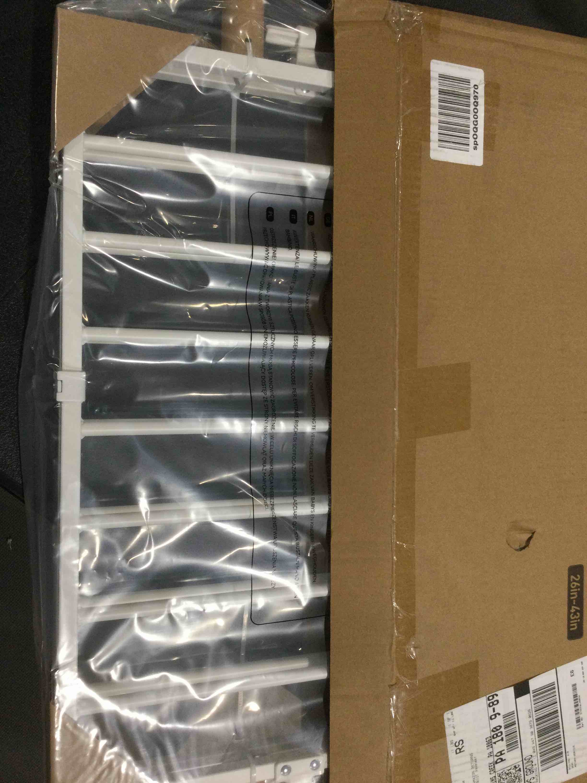 https://s3.amazonaws.com/lotting-images-prod/bidfta/TEA0373342_1731328032140.jpeg