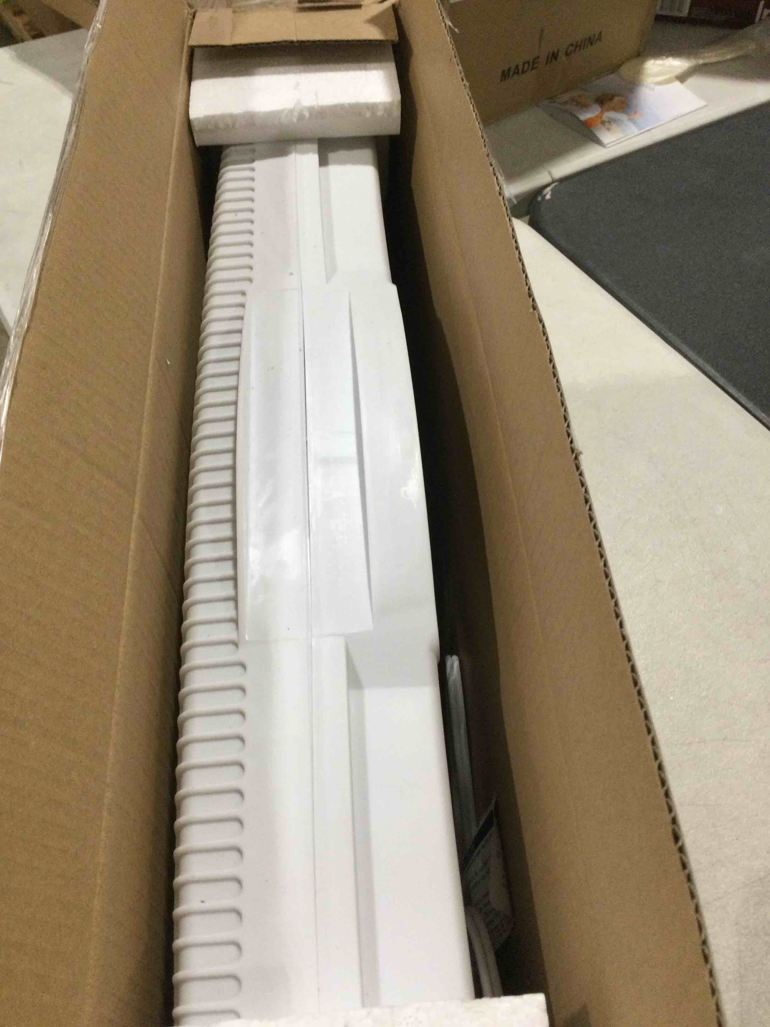 https://s3.amazonaws.com/lotting-images-prod/bidfta/TEA0373506_1730465929919.jpeg