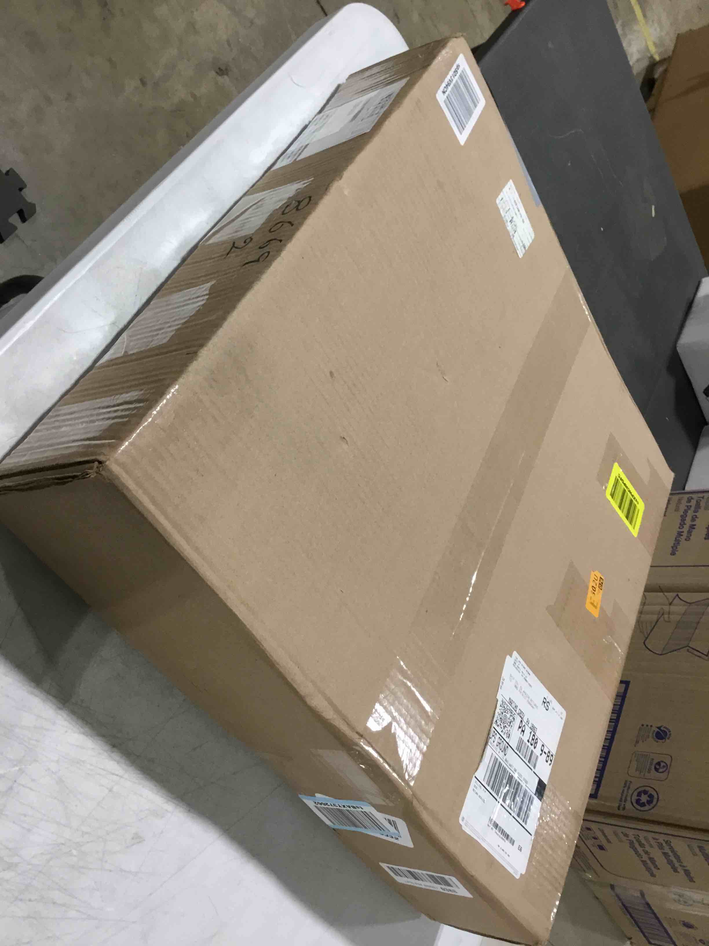 https://s3.amazonaws.com/lotting-images-prod/bidfta/TEA0374068_1733142808110.jpeg