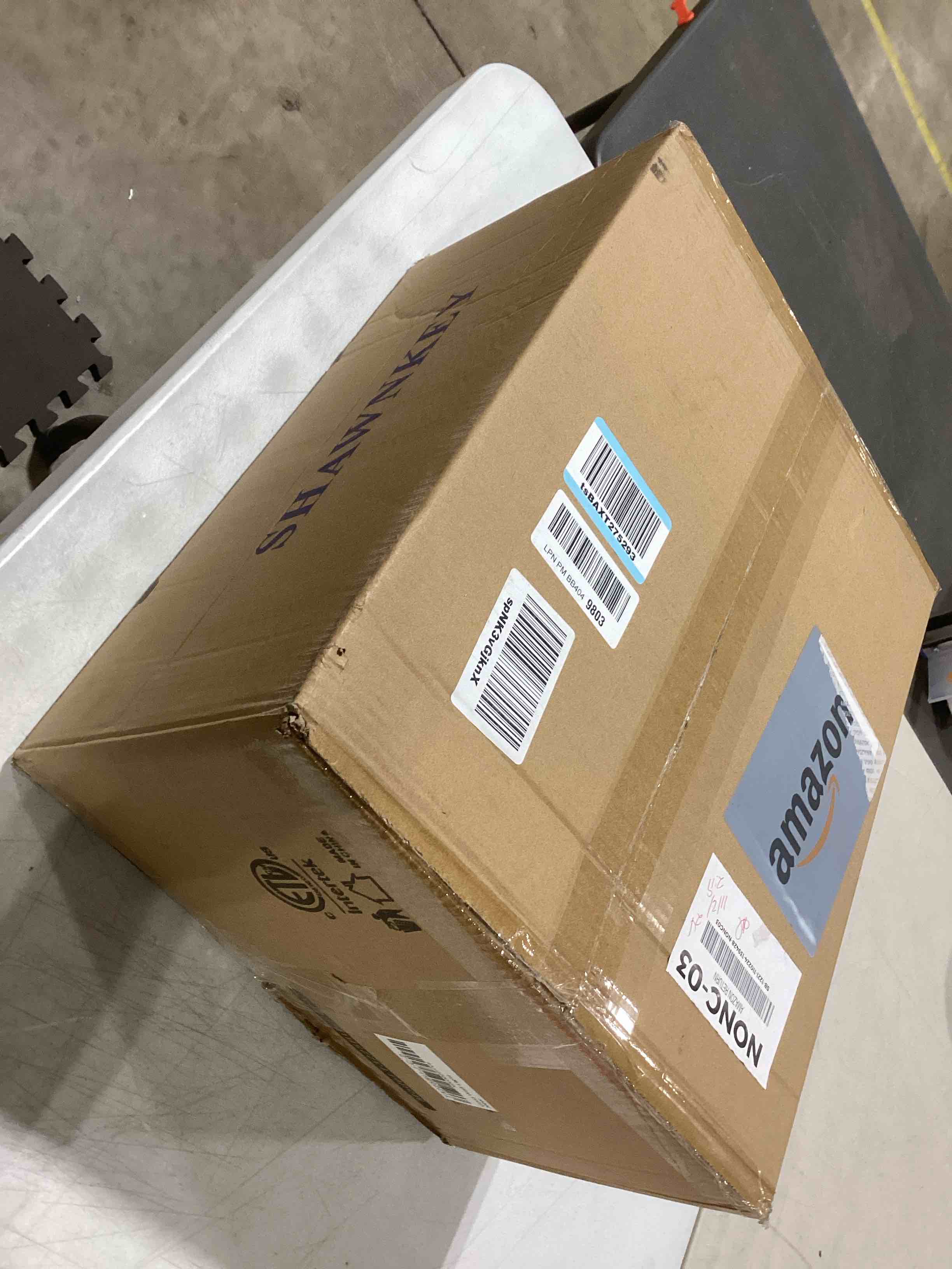 https://s3.amazonaws.com/lotting-images-prod/bidfta/TEA0374616_1732281963828.jpeg