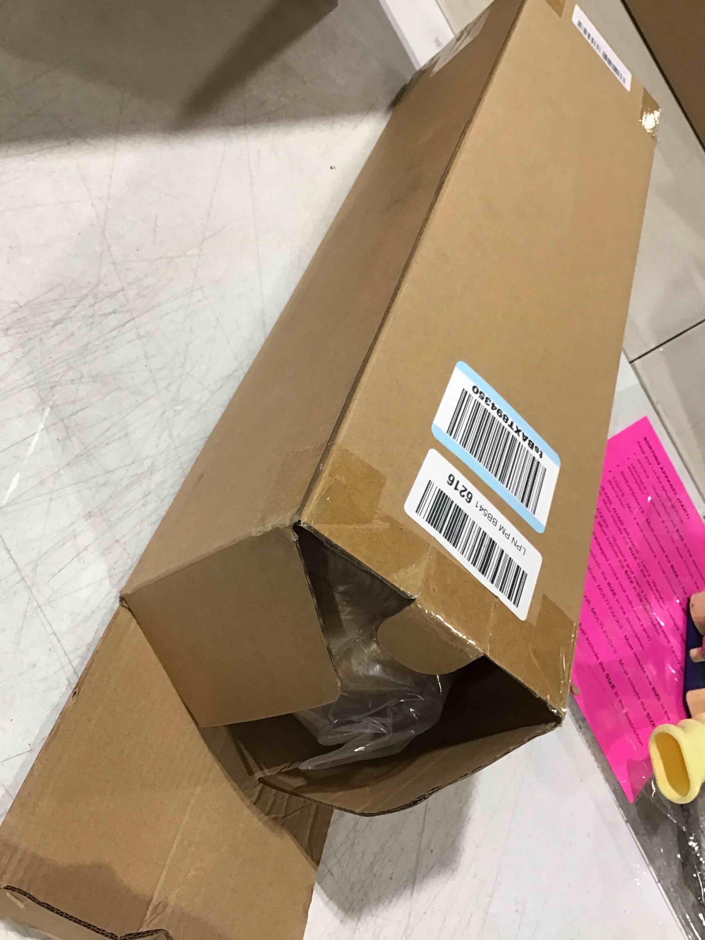 https://s3.amazonaws.com/lotting-images-prod/bidfta/TEA0374663_1732212280908.jpeg
