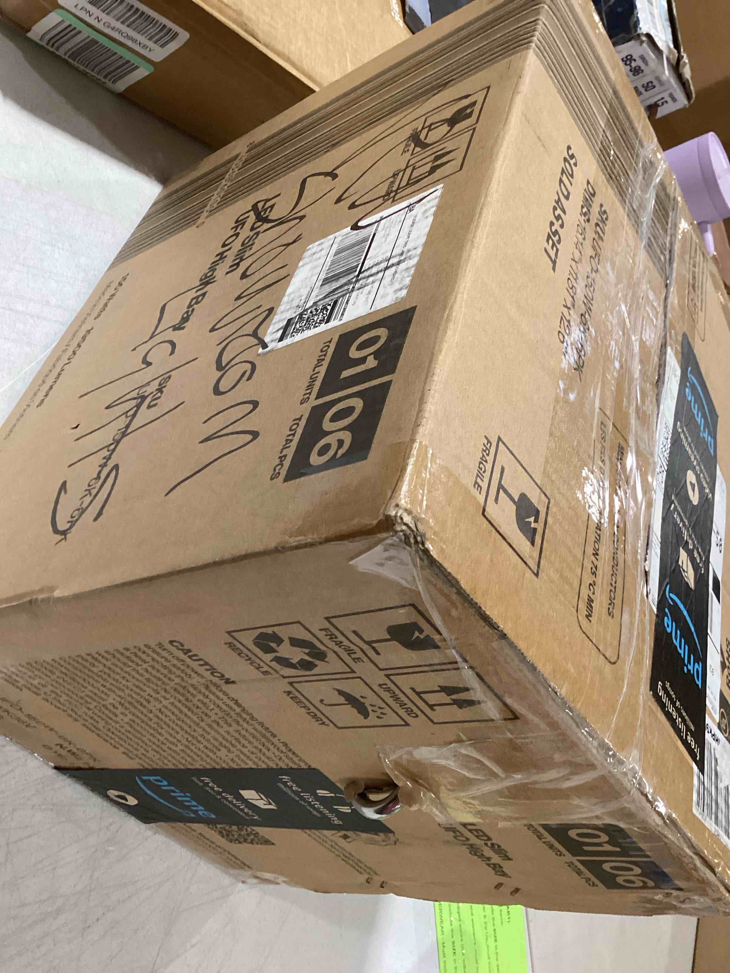https://s3.amazonaws.com/lotting-images-prod/bidfta/TEA0375204_1731597186948.jpeg