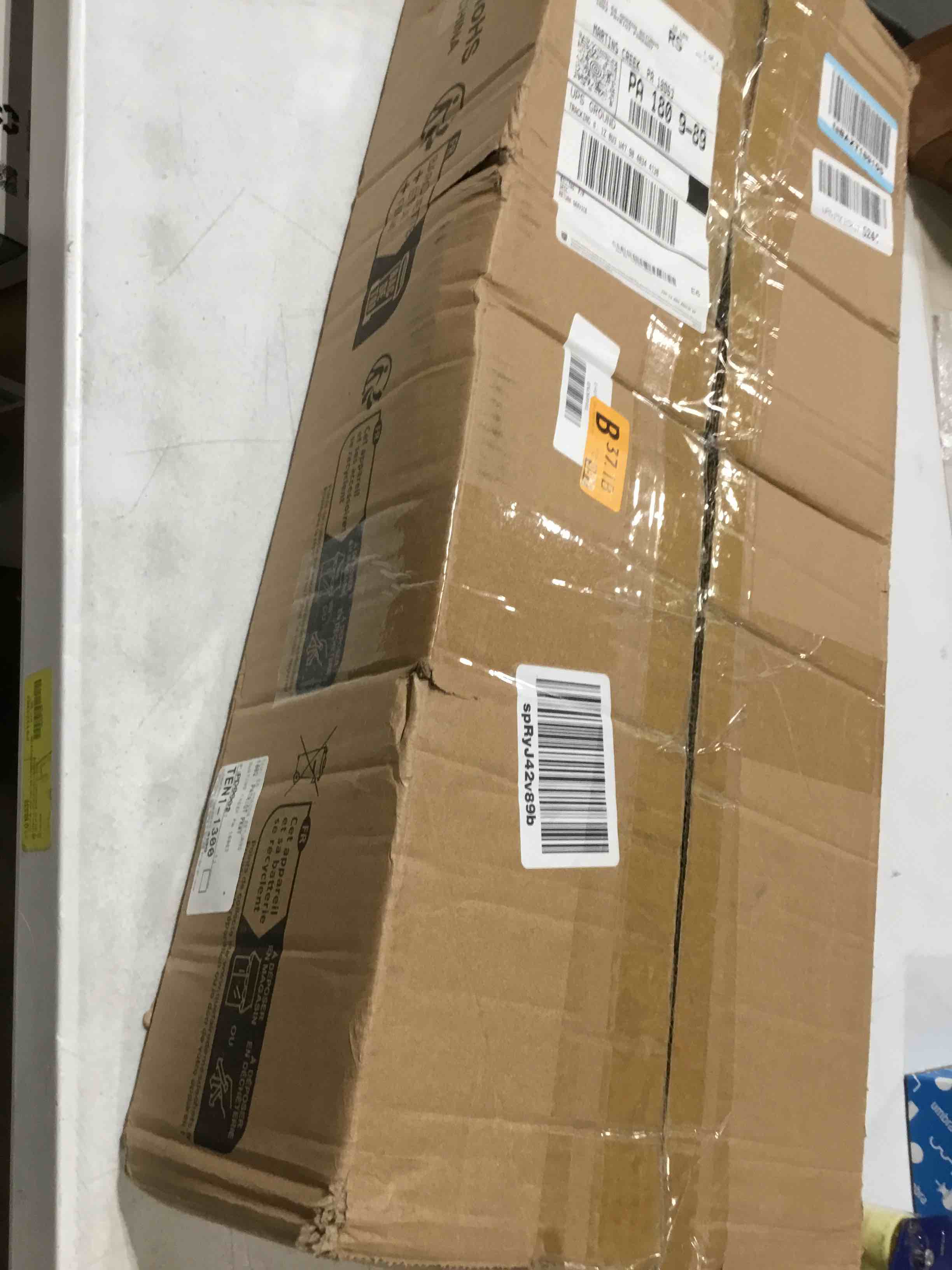 https://s3.amazonaws.com/lotting-images-prod/bidfta/TEA0375740_1730814918365.jpeg