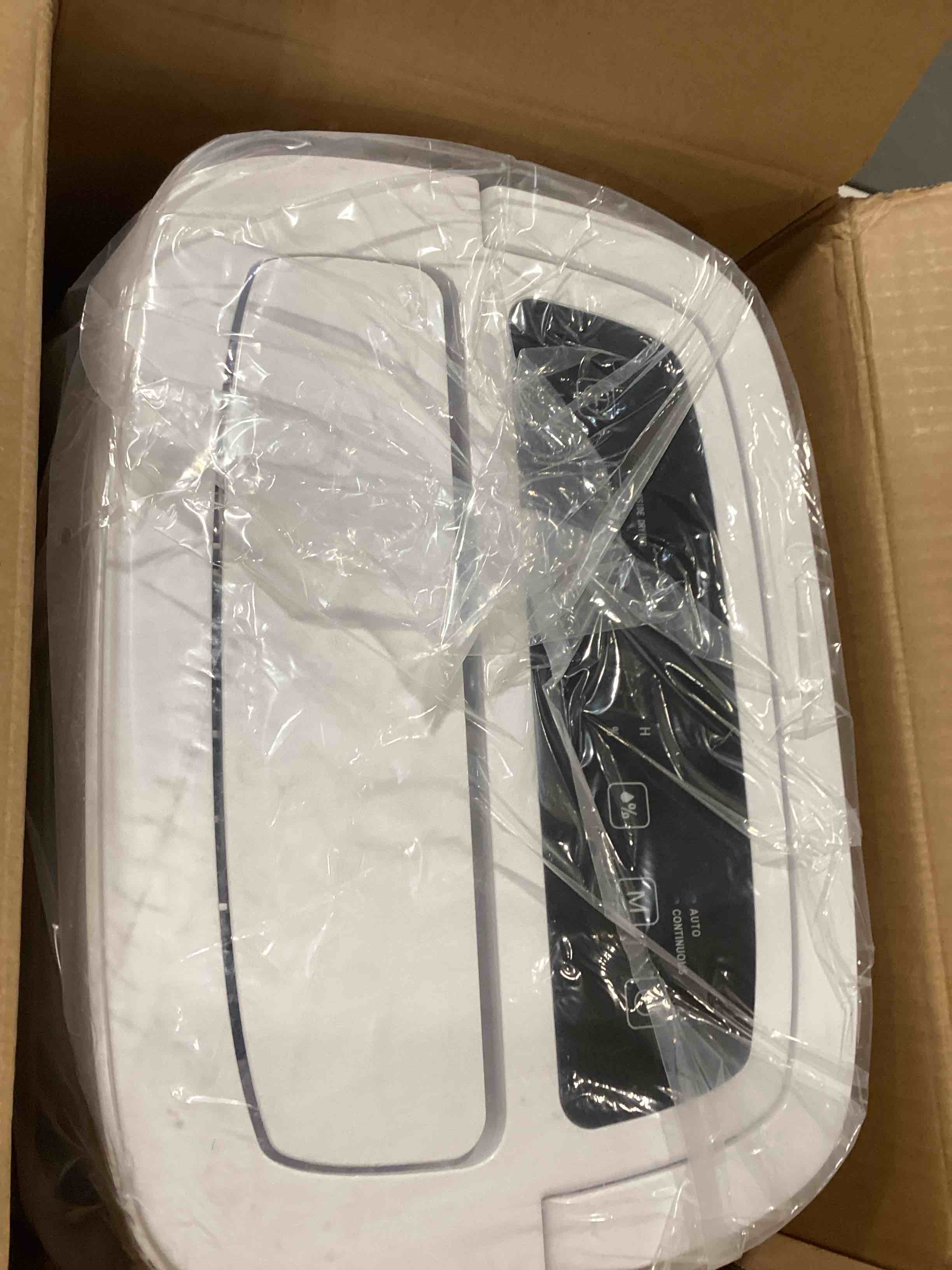 https://s3.amazonaws.com/lotting-images-prod/bidfta/TEA0375832_1730729570219.jpeg