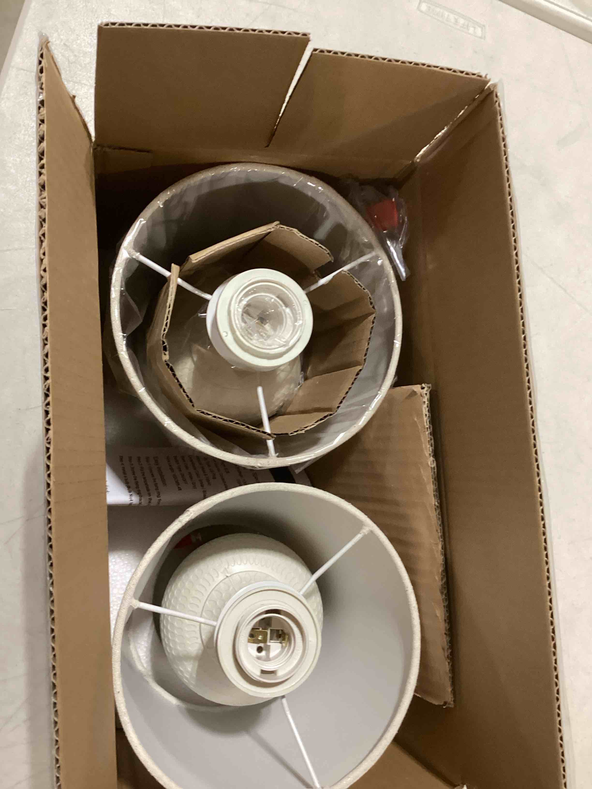 https://s3.amazonaws.com/lotting-images-prod/bidfta/TEA0376241_1732712109901.jpeg