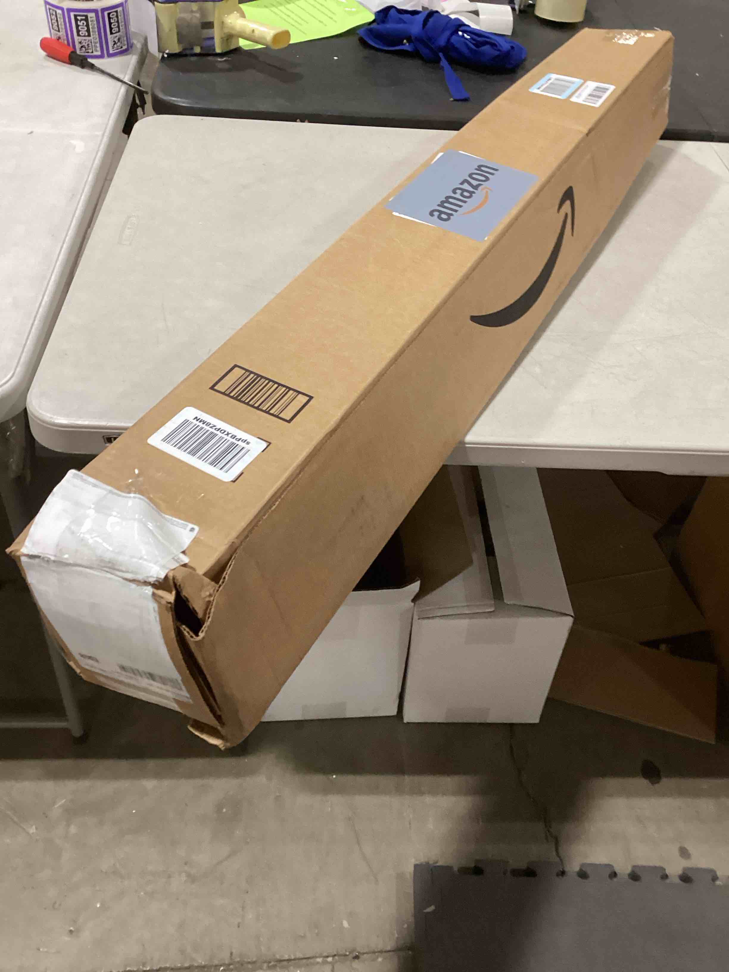 https://s3.amazonaws.com/lotting-images-prod/bidfta/TEA0376502_1732624016860.jpeg