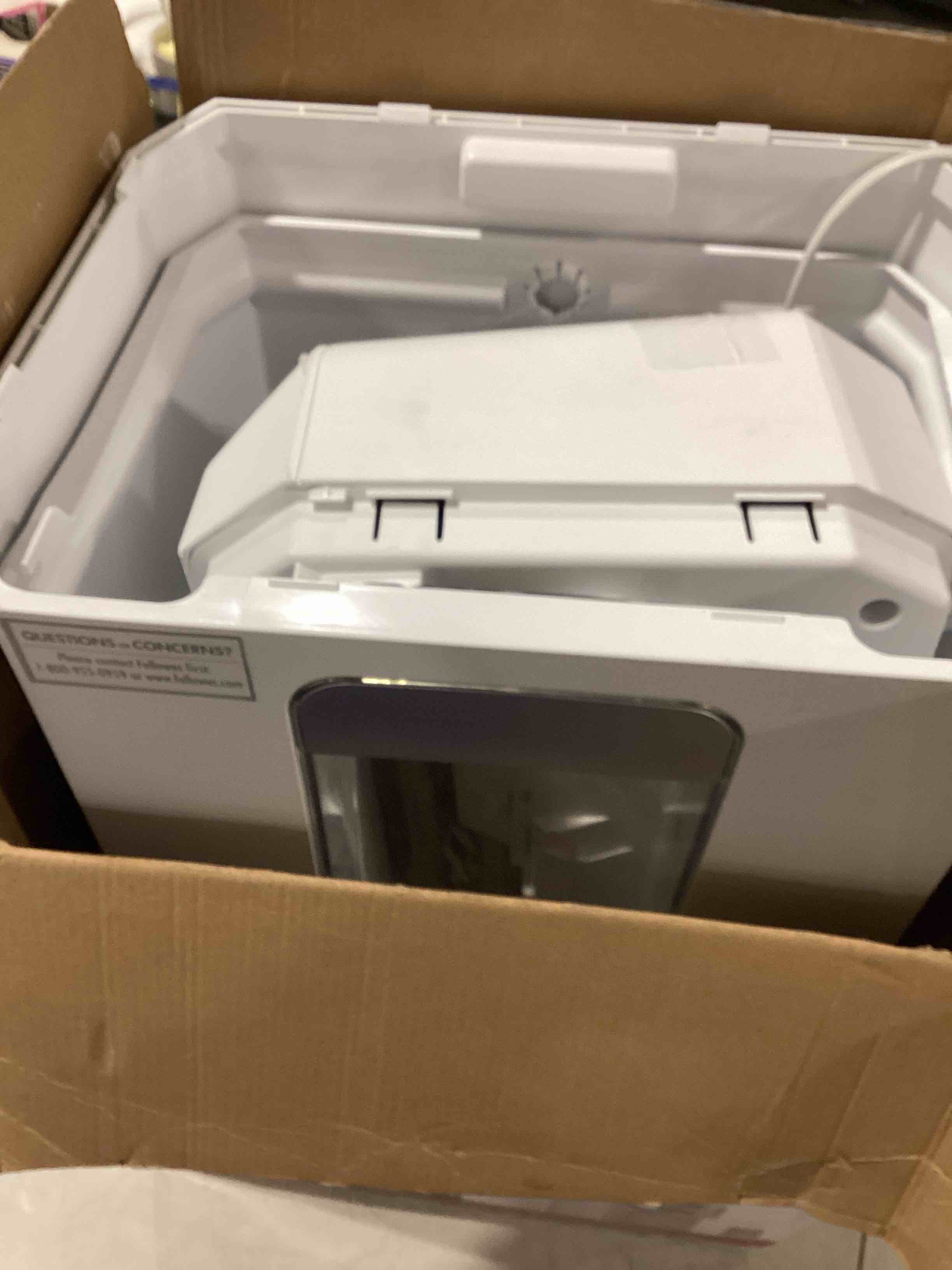 https://s3.amazonaws.com/lotting-images-prod/bidfta/TEA0376626_1732545747895.jpeg
