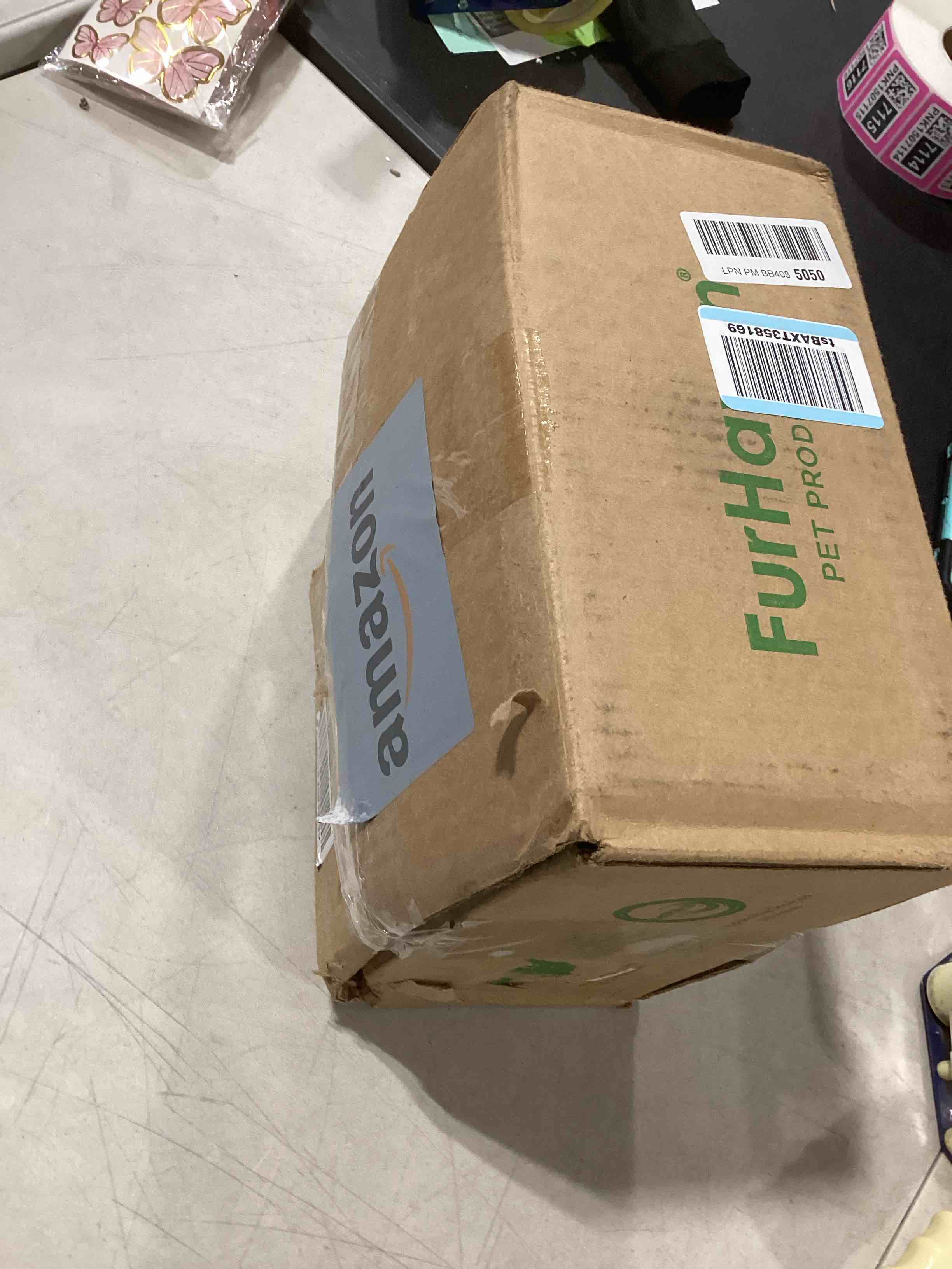 https://s3.amazonaws.com/lotting-images-prod/bidfta/TEA0377303_1731945661112.jpeg