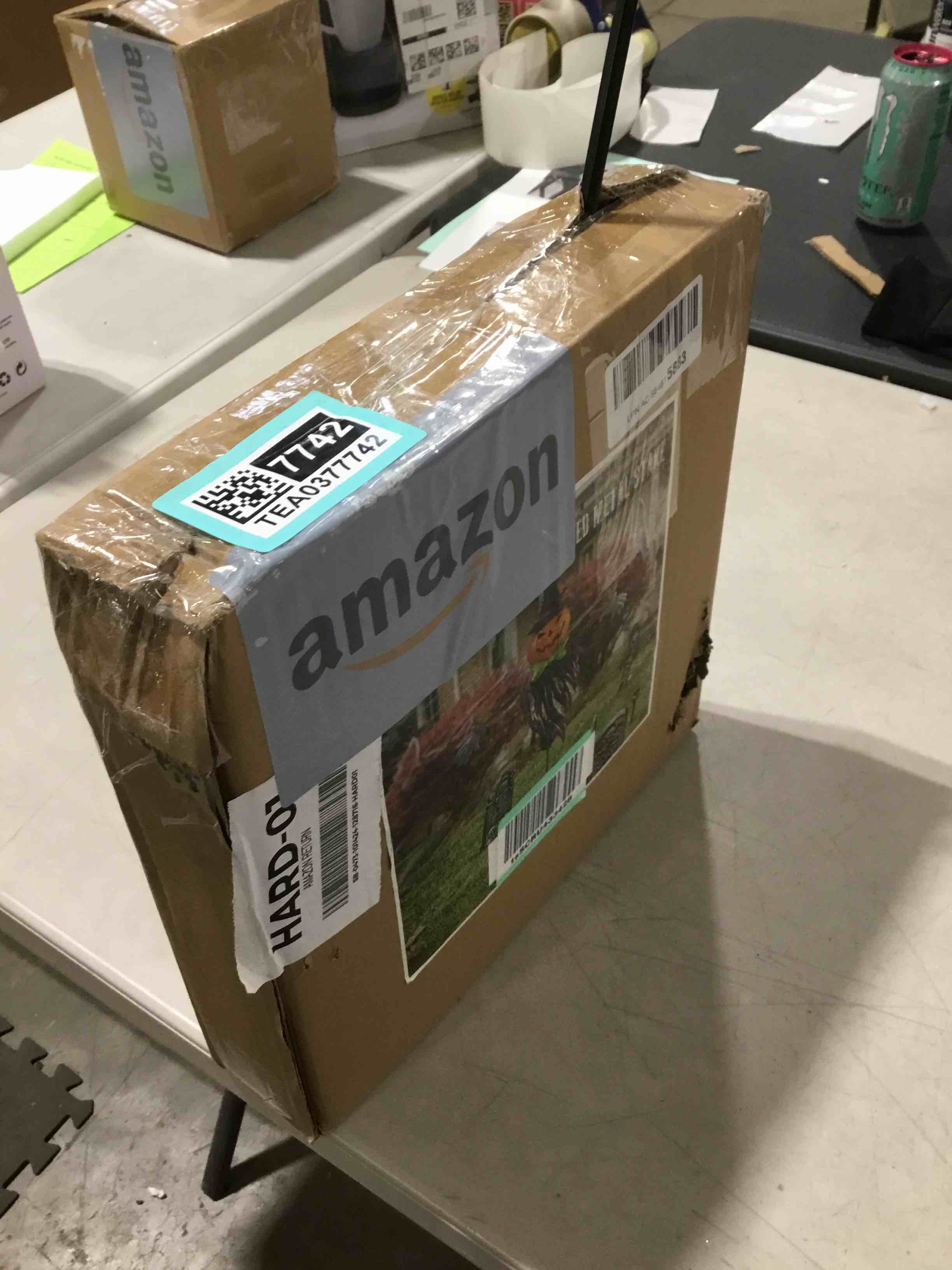 https://s3.amazonaws.com/lotting-images-prod/bidfta/TEA0377742_1731616590042.jpeg