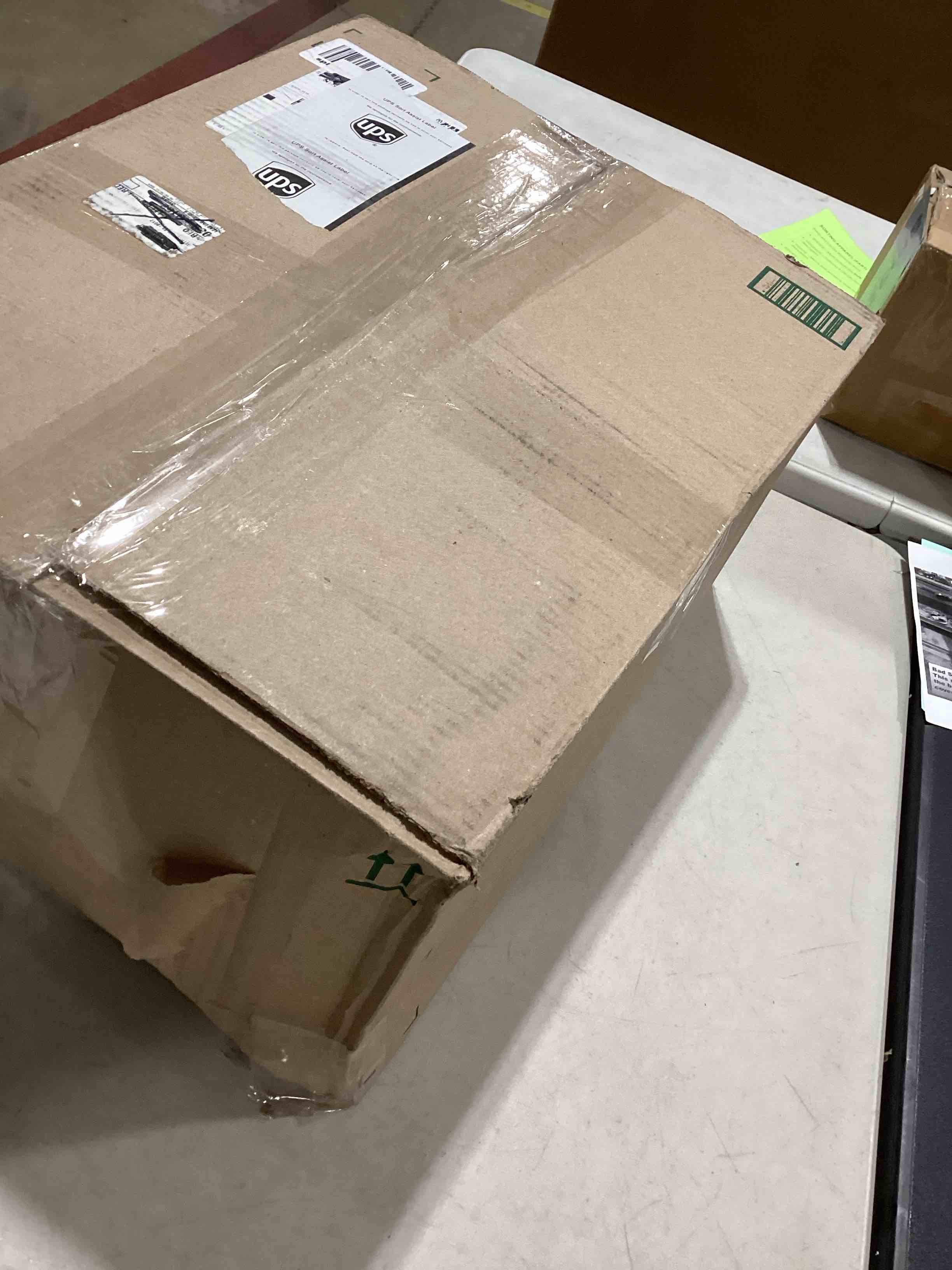 https://s3.amazonaws.com/lotting-images-prod/bidfta/TEA0377848_1731594590935.jpeg