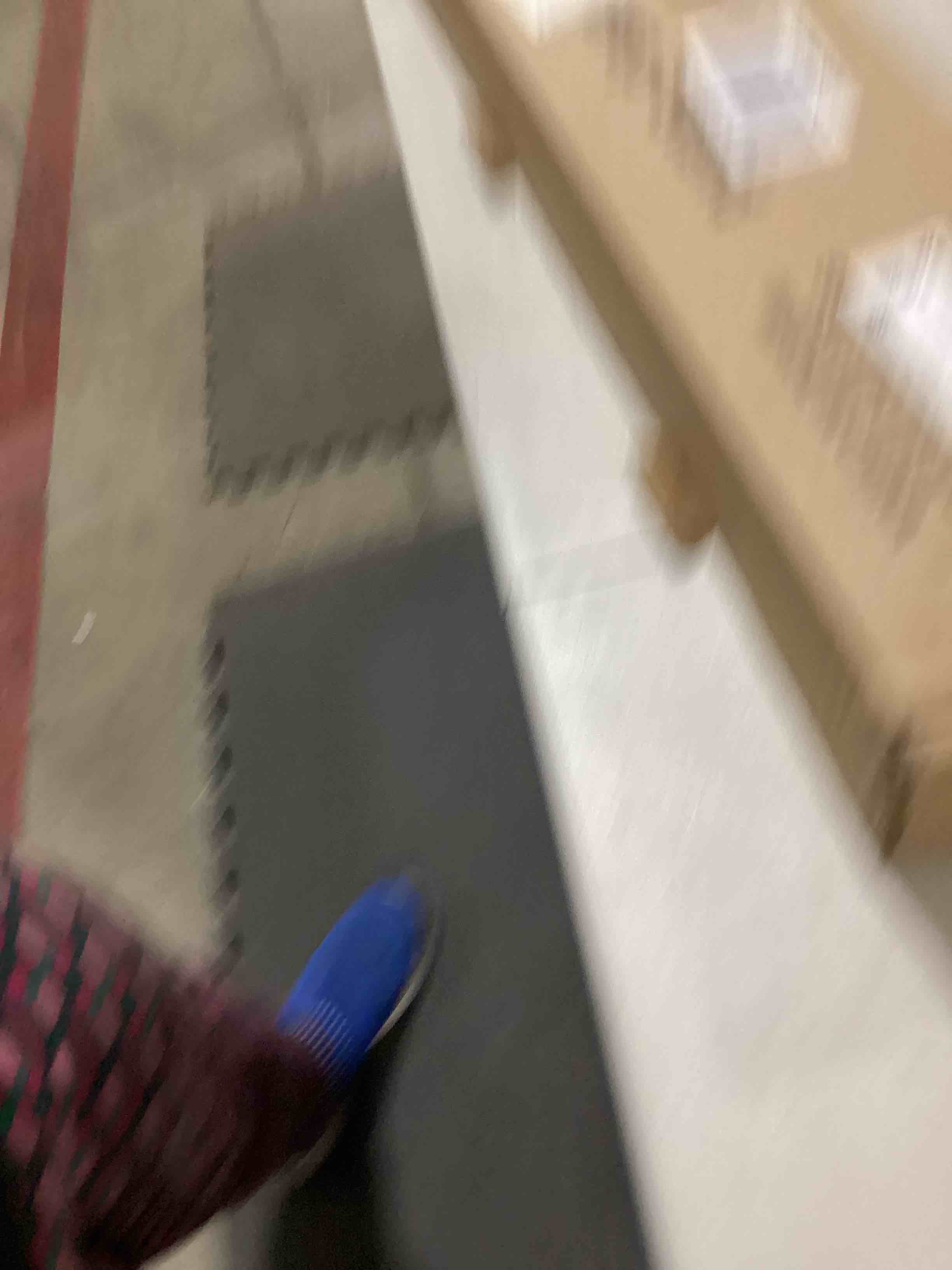 https://s3.amazonaws.com/lotting-images-prod/bidfta/TEA0377879_1731586682653.jpeg