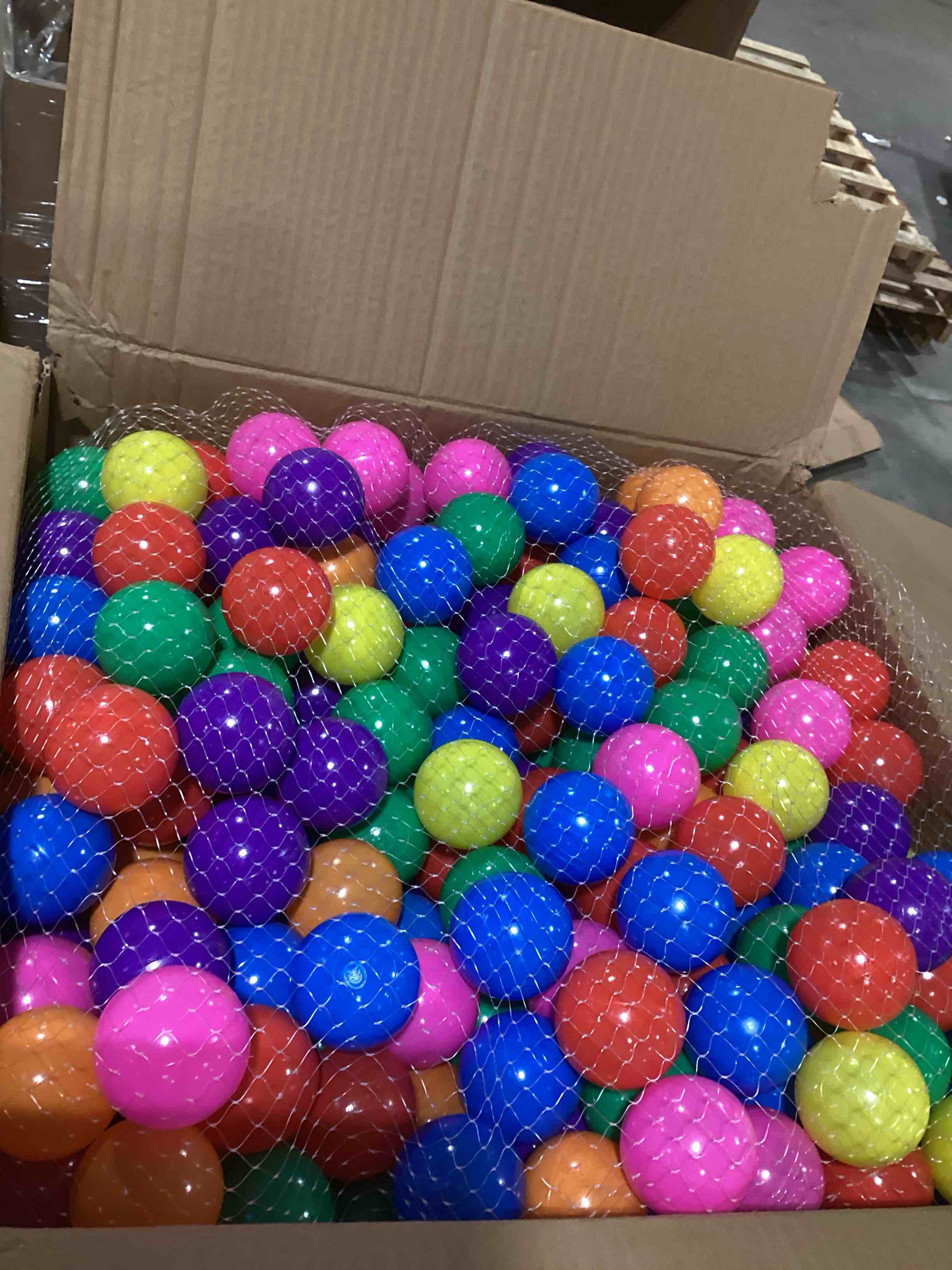 https://s3.amazonaws.com/lotting-images-prod/bidfta/TEA0378109_1733231554433.jpeg