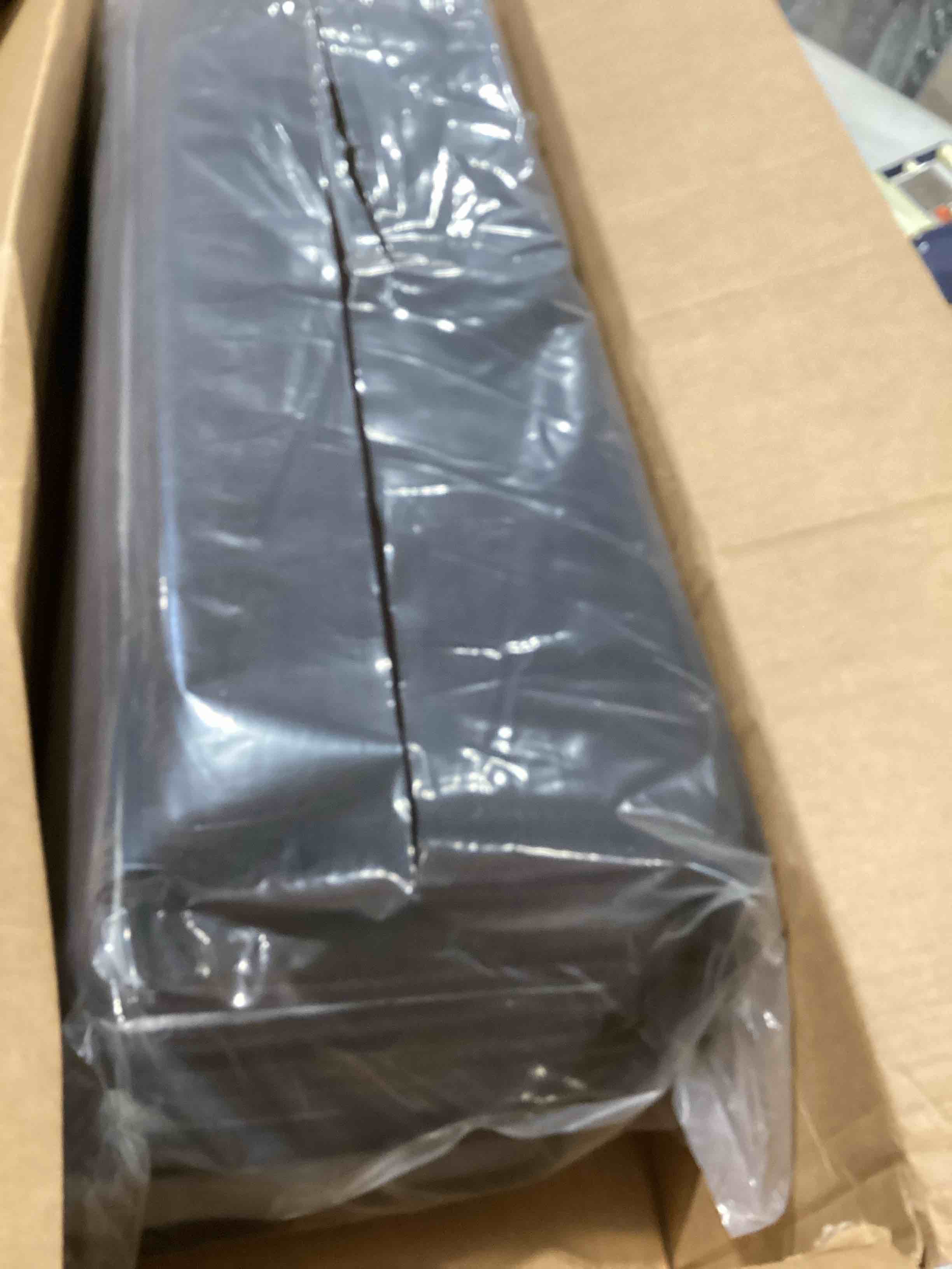 https://s3.amazonaws.com/lotting-images-prod/bidfta/TEA0378242_1733147405404.jpeg