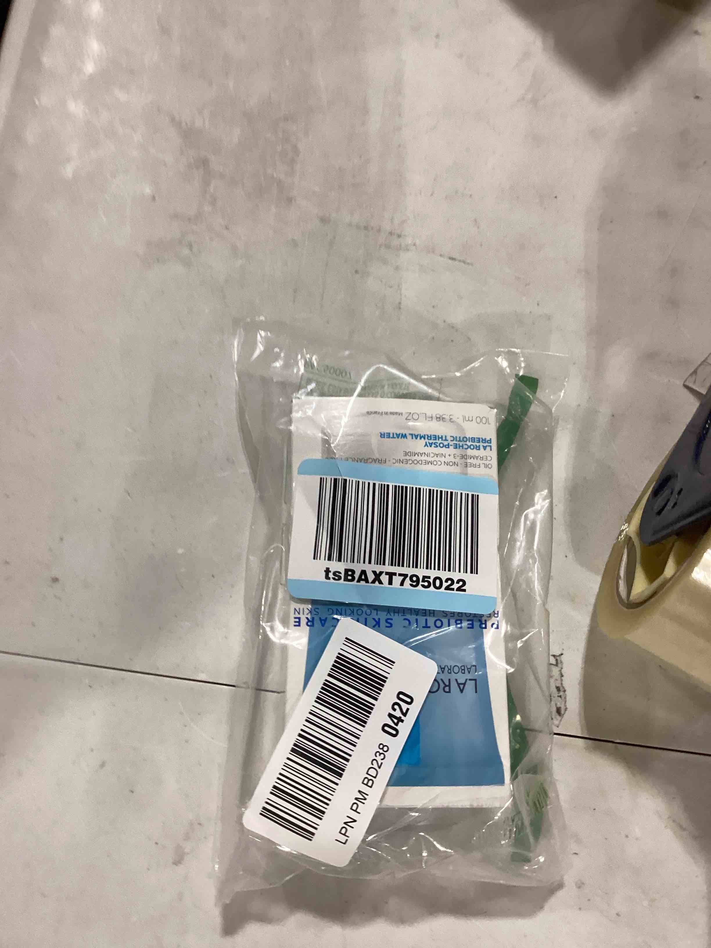 https://s3.amazonaws.com/lotting-images-prod/bidfta/TEA0378362_1732897265338.jpeg