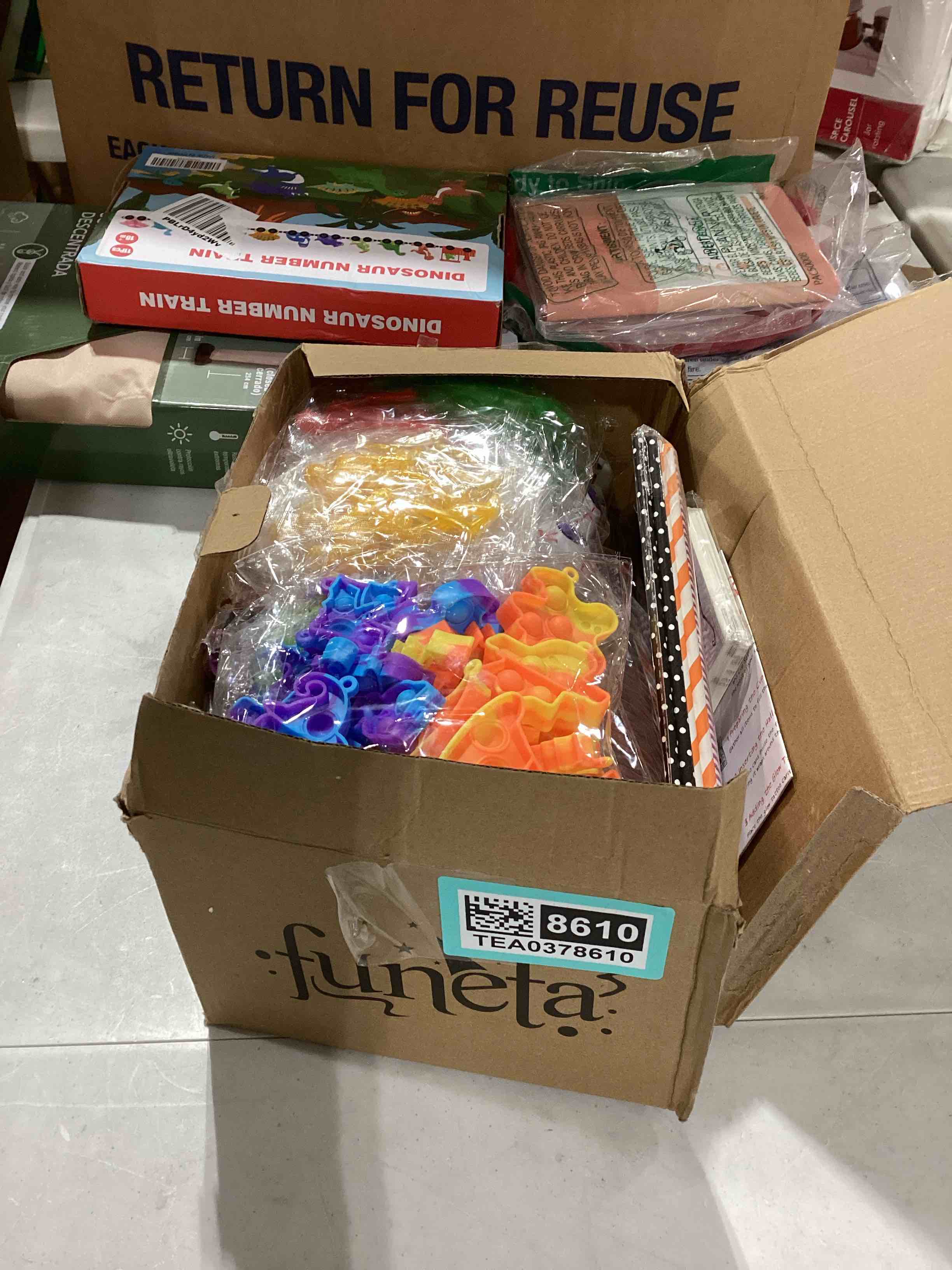 https://s3.amazonaws.com/lotting-images-prod/bidfta/TEA0378610_1733141298716.jpeg