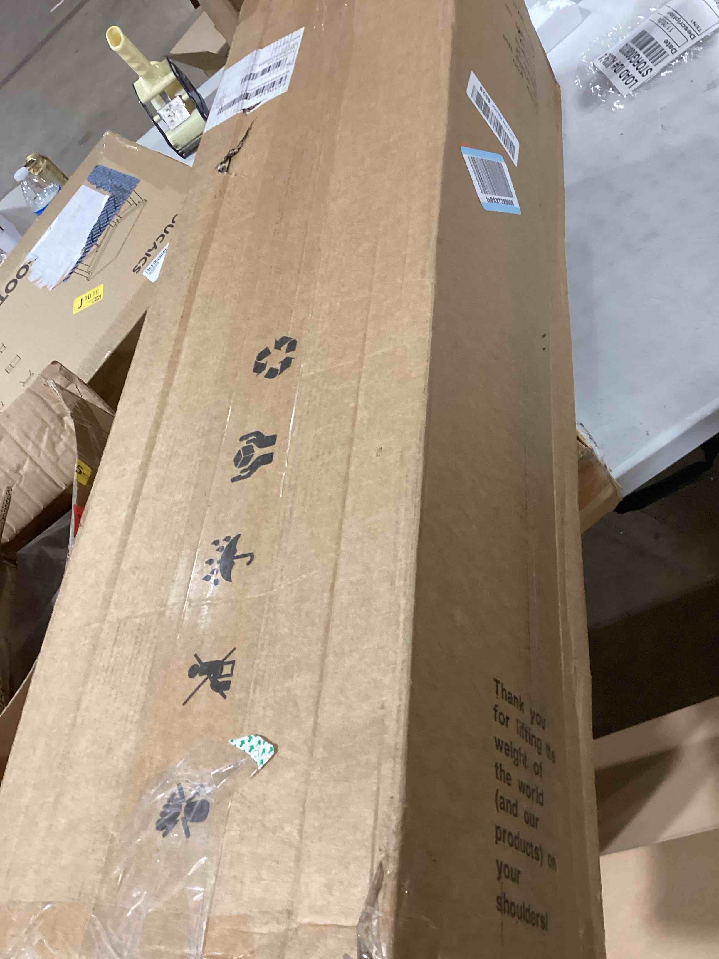 https://s3.amazonaws.com/lotting-images-prod/bidfta/TEA0378943_1732199880425.jpeg
