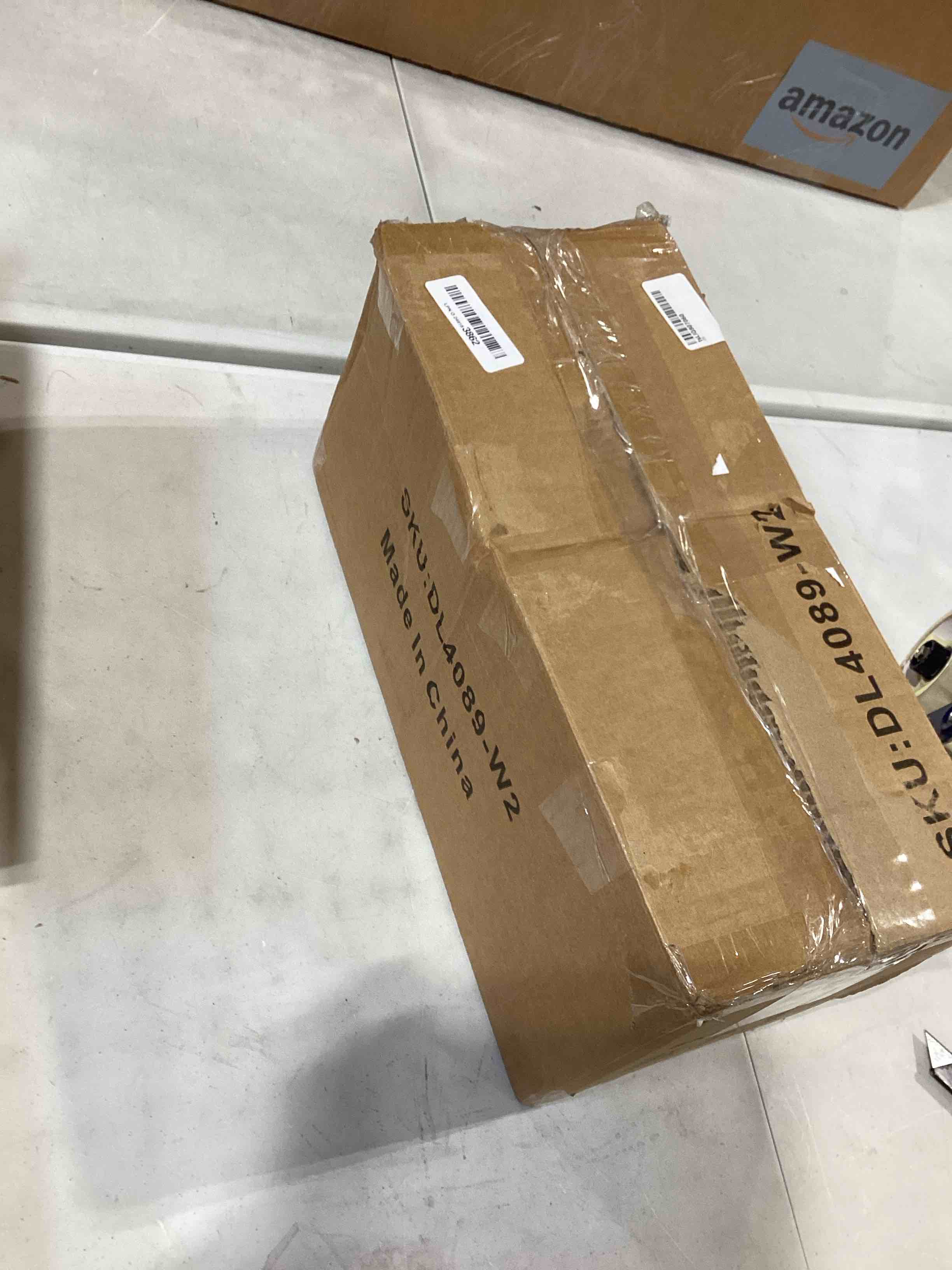 https://s3.amazonaws.com/lotting-images-prod/bidfta/TEA0379052_1732117970968.jpeg